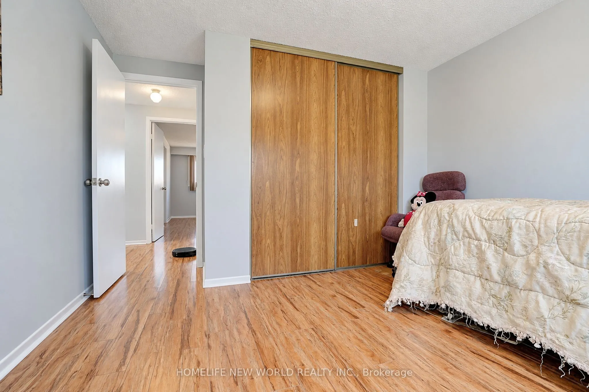 23 Shepmore Terrace