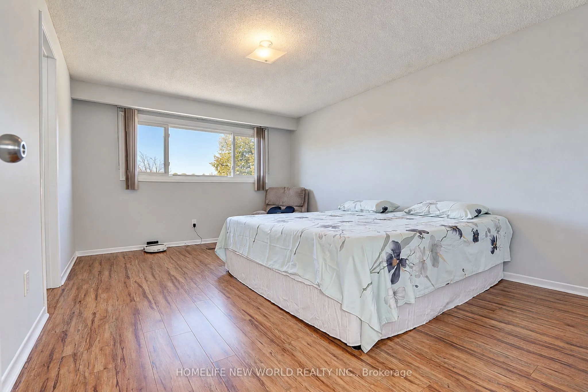 23 Shepmore Terrace