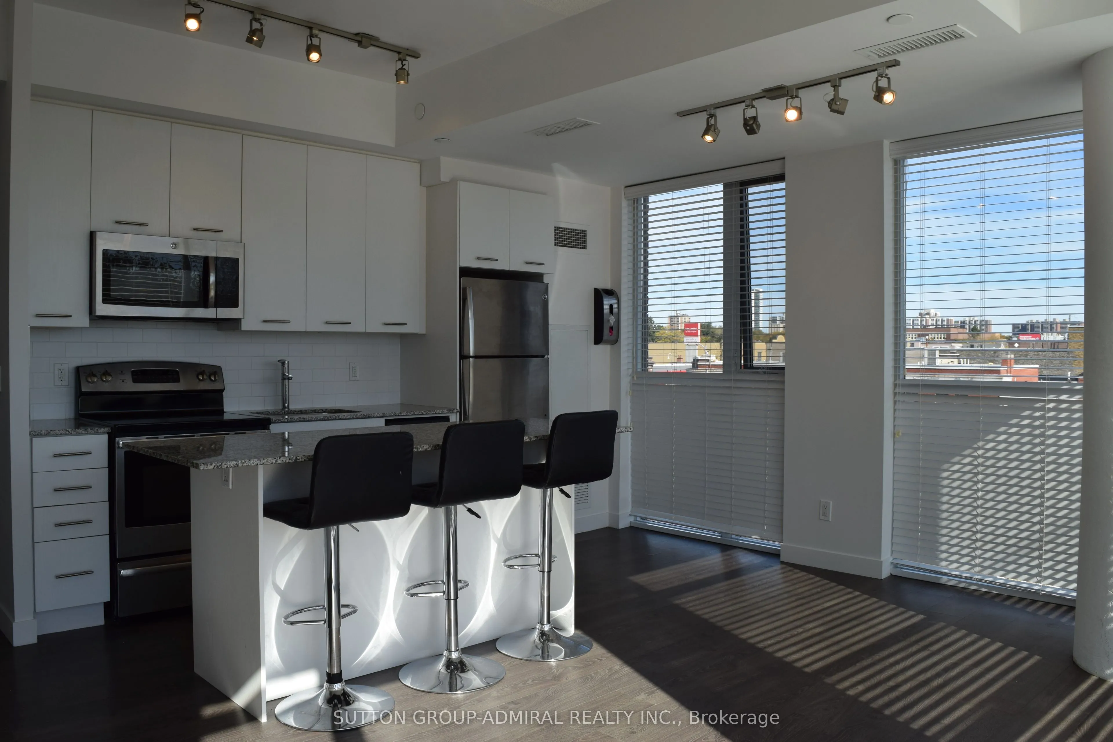 2055 Danforth Avenue #Unit# 411