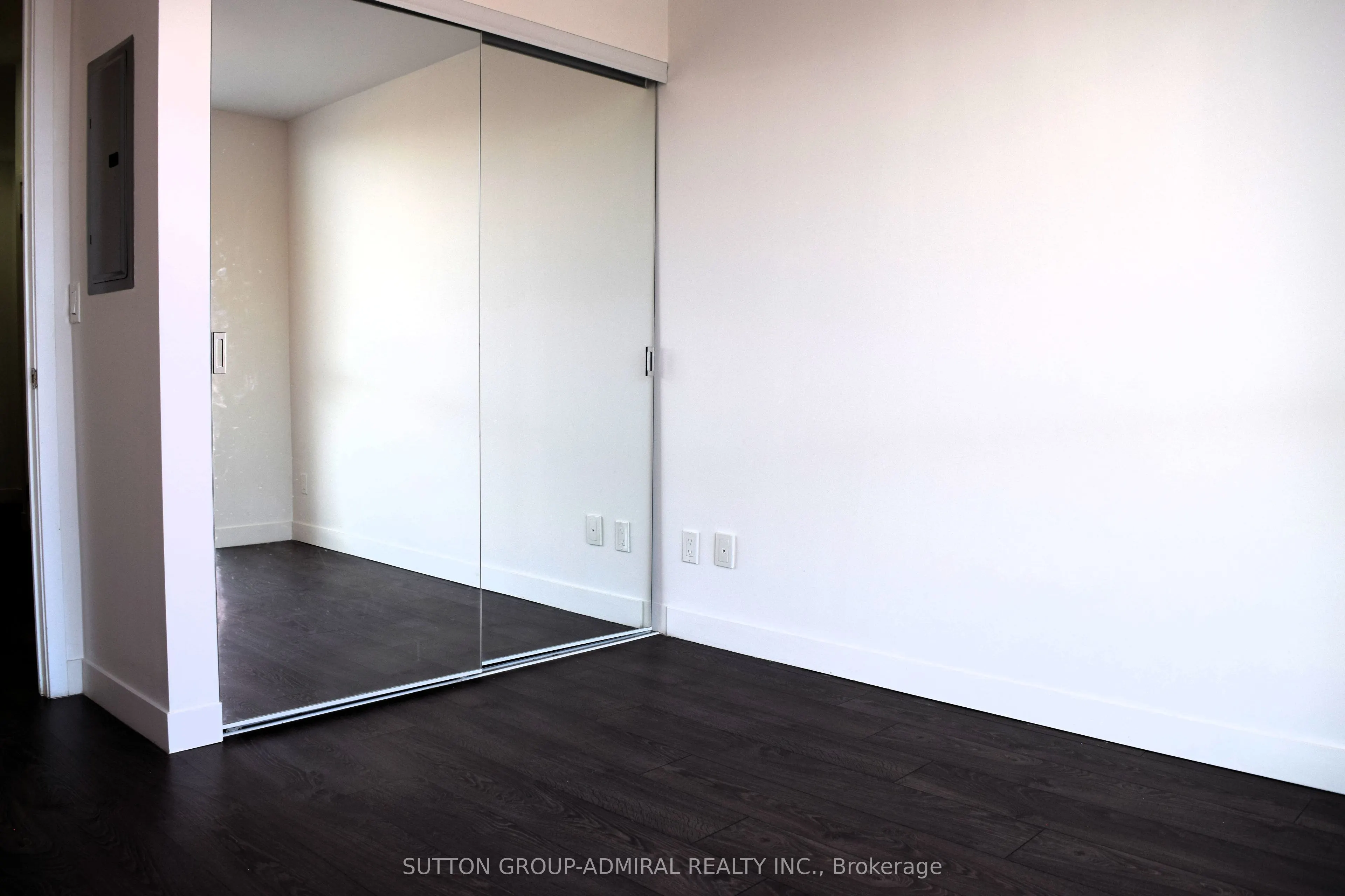 2055 Danforth Avenue #Unit# 411