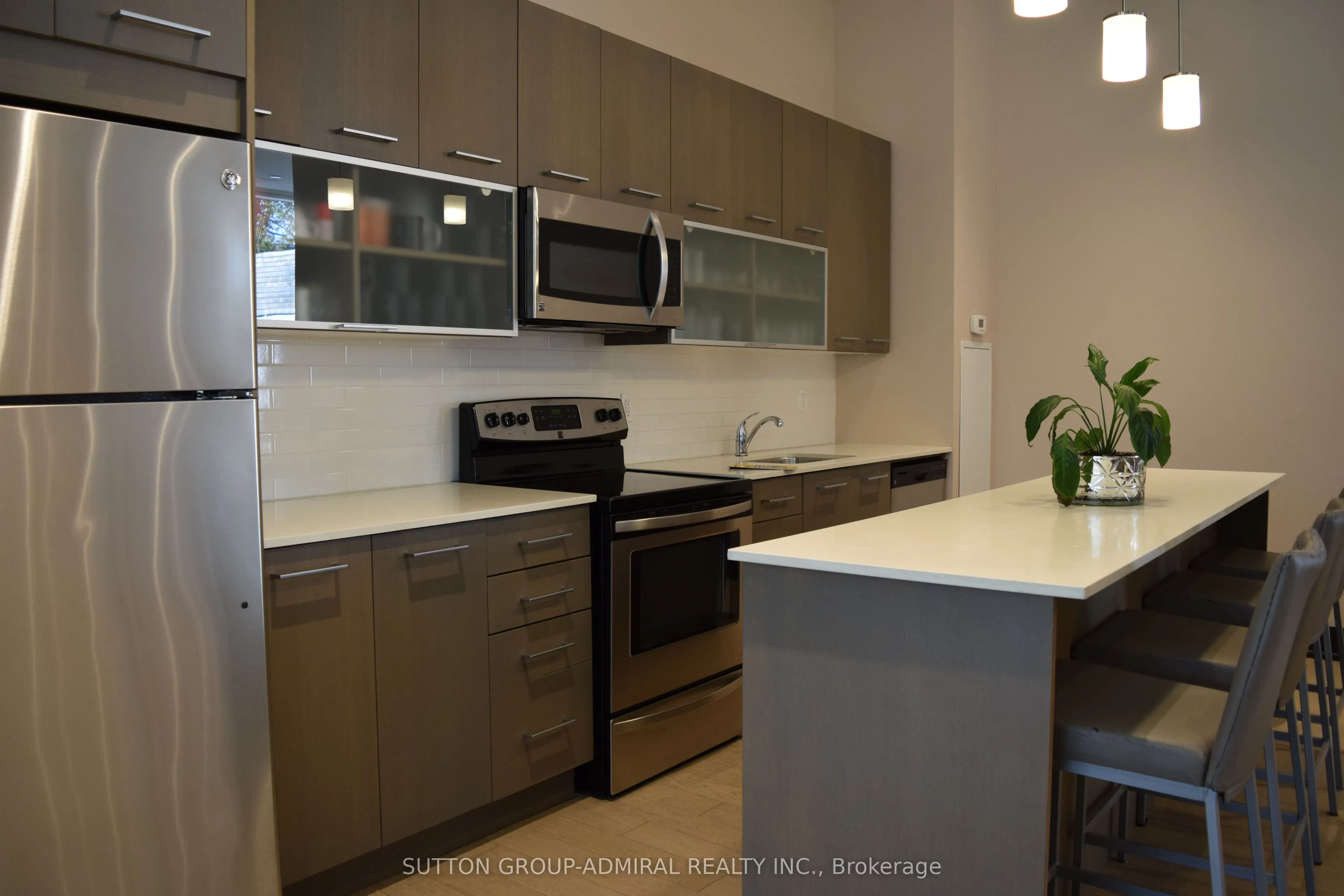 2055 Danforth Avenue #Unit# 411