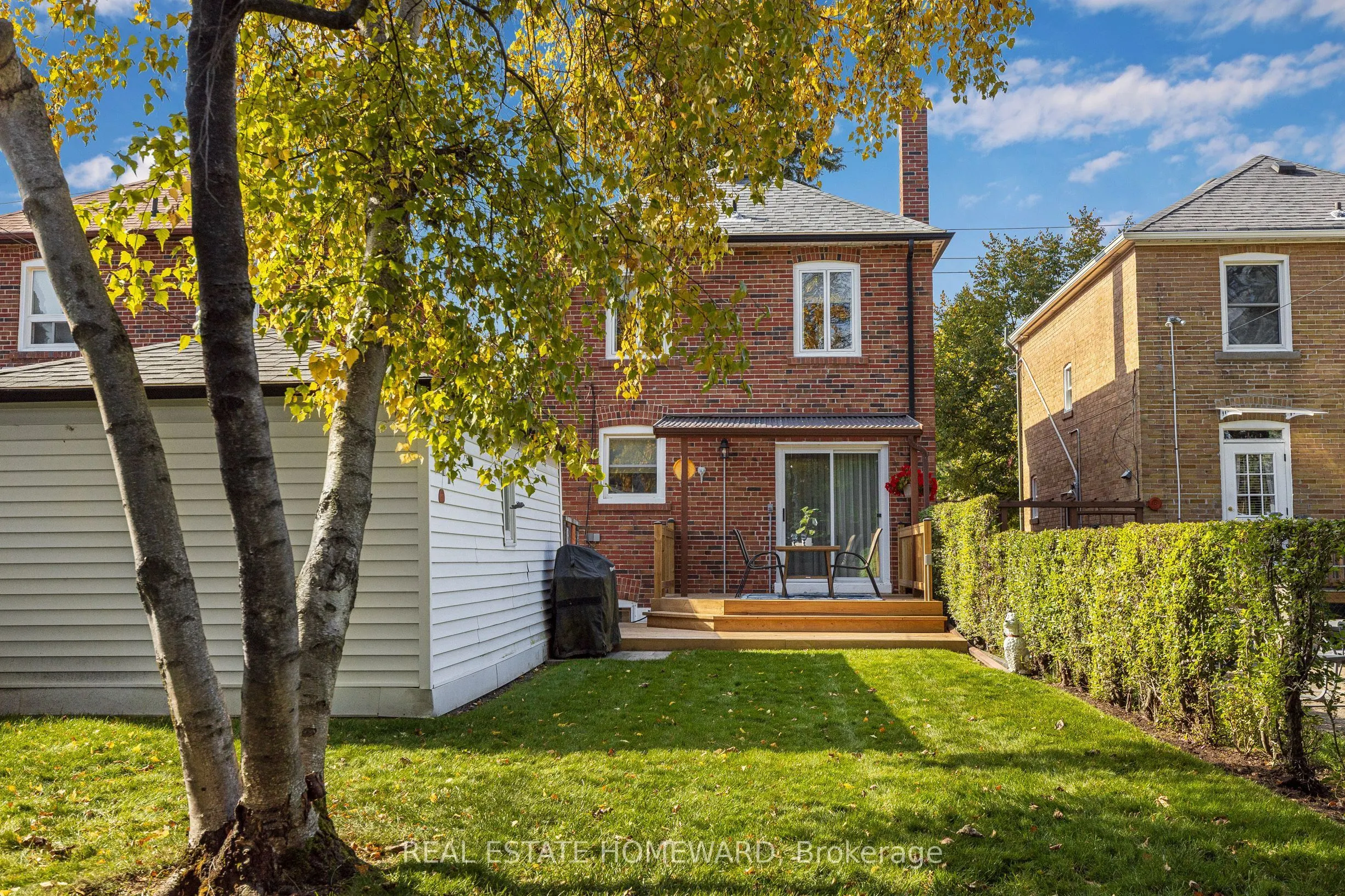 275 Blantyre Avenue