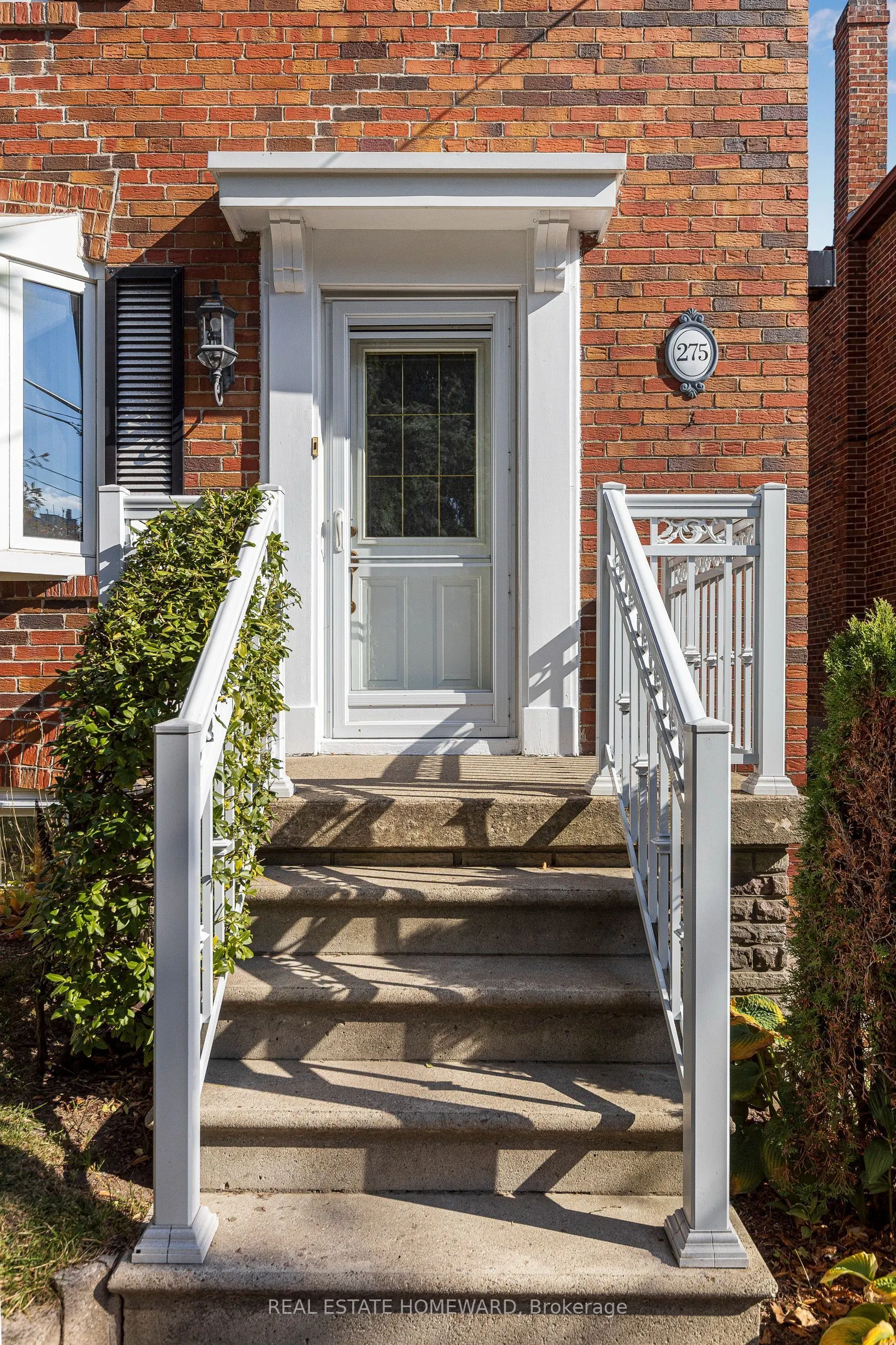275 Blantyre Avenue