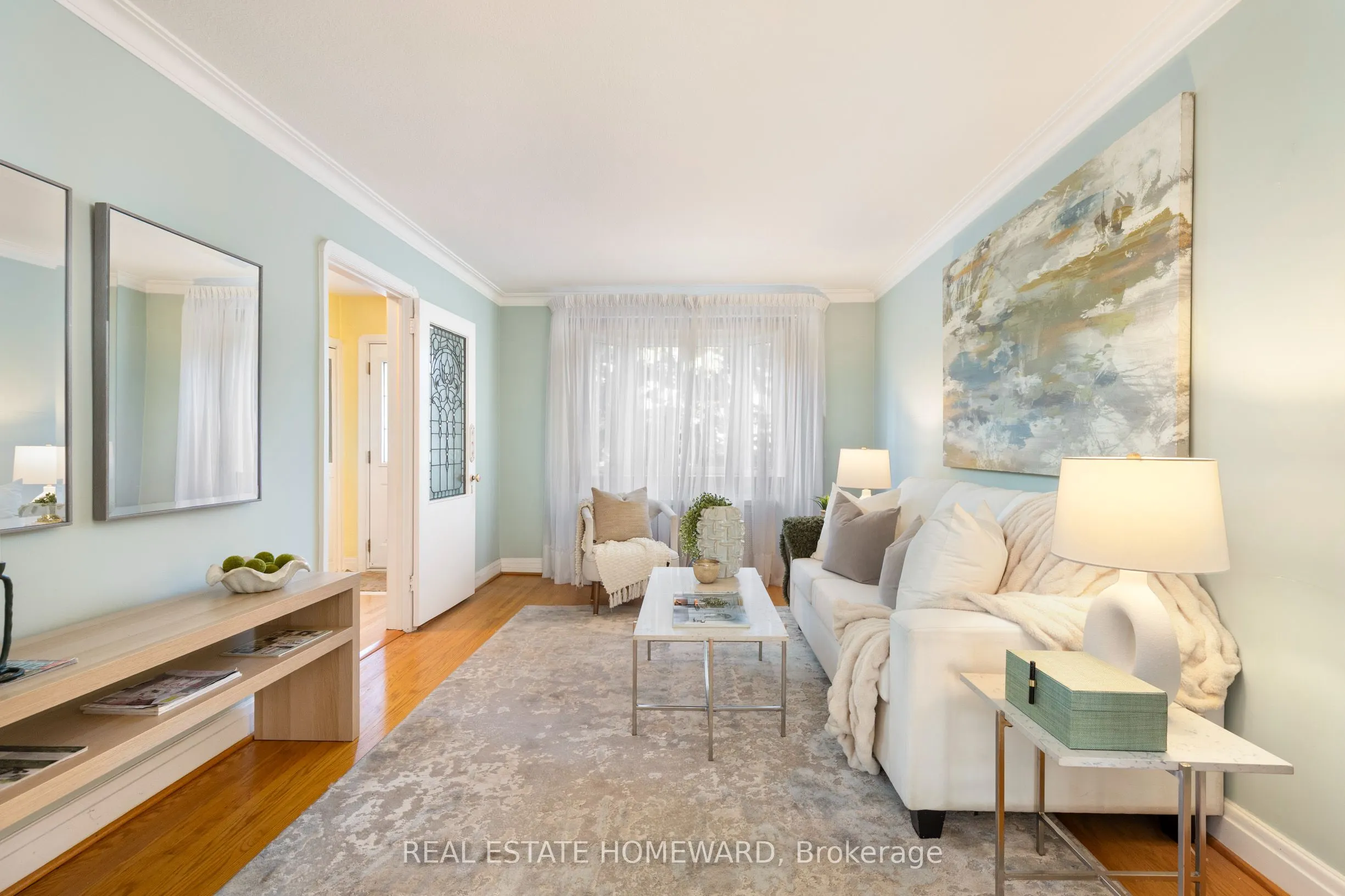 275 Blantyre Avenue