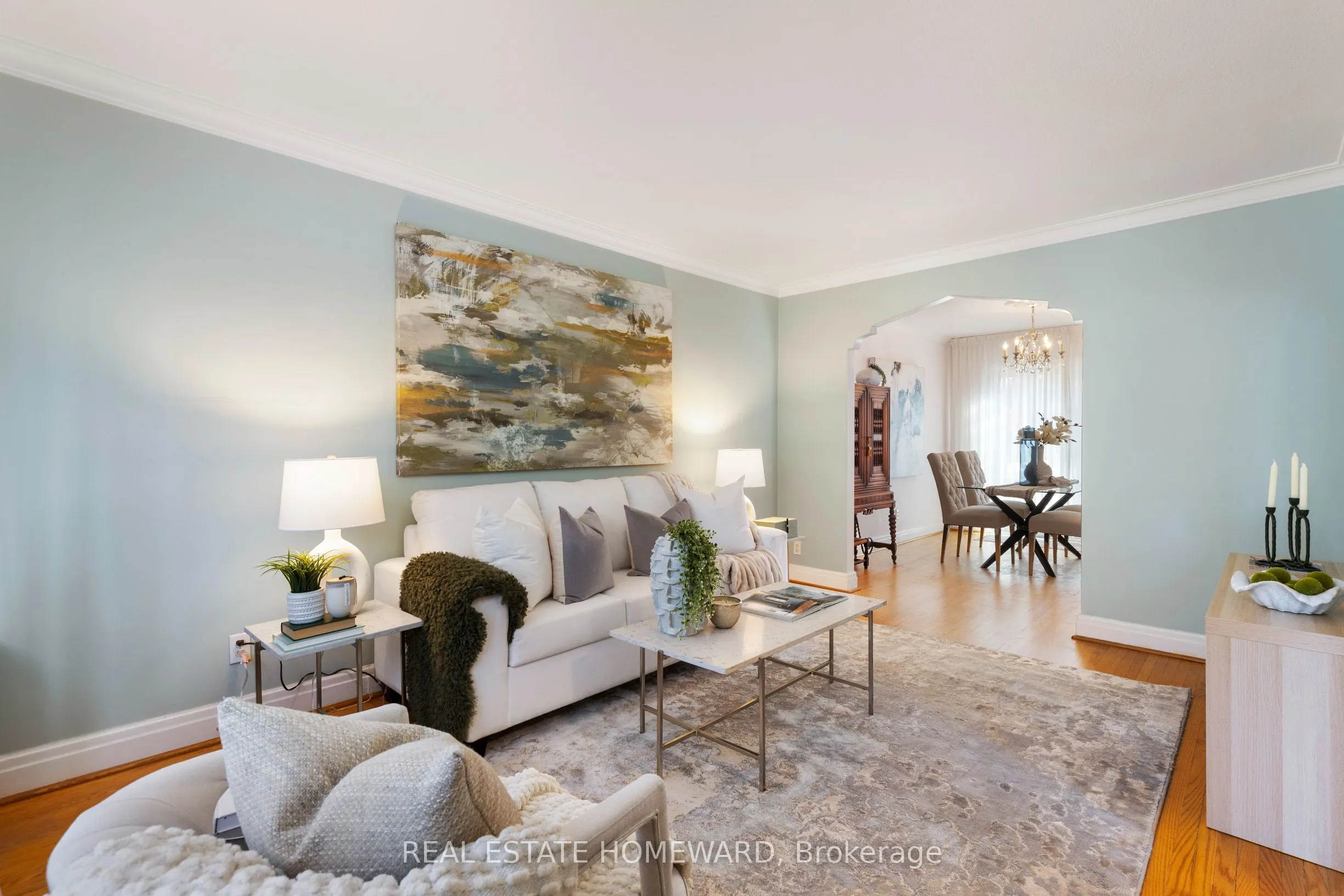 275 Blantyre Avenue