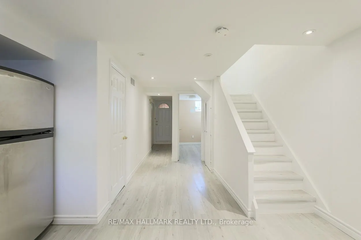 77A Badgerow Avenue