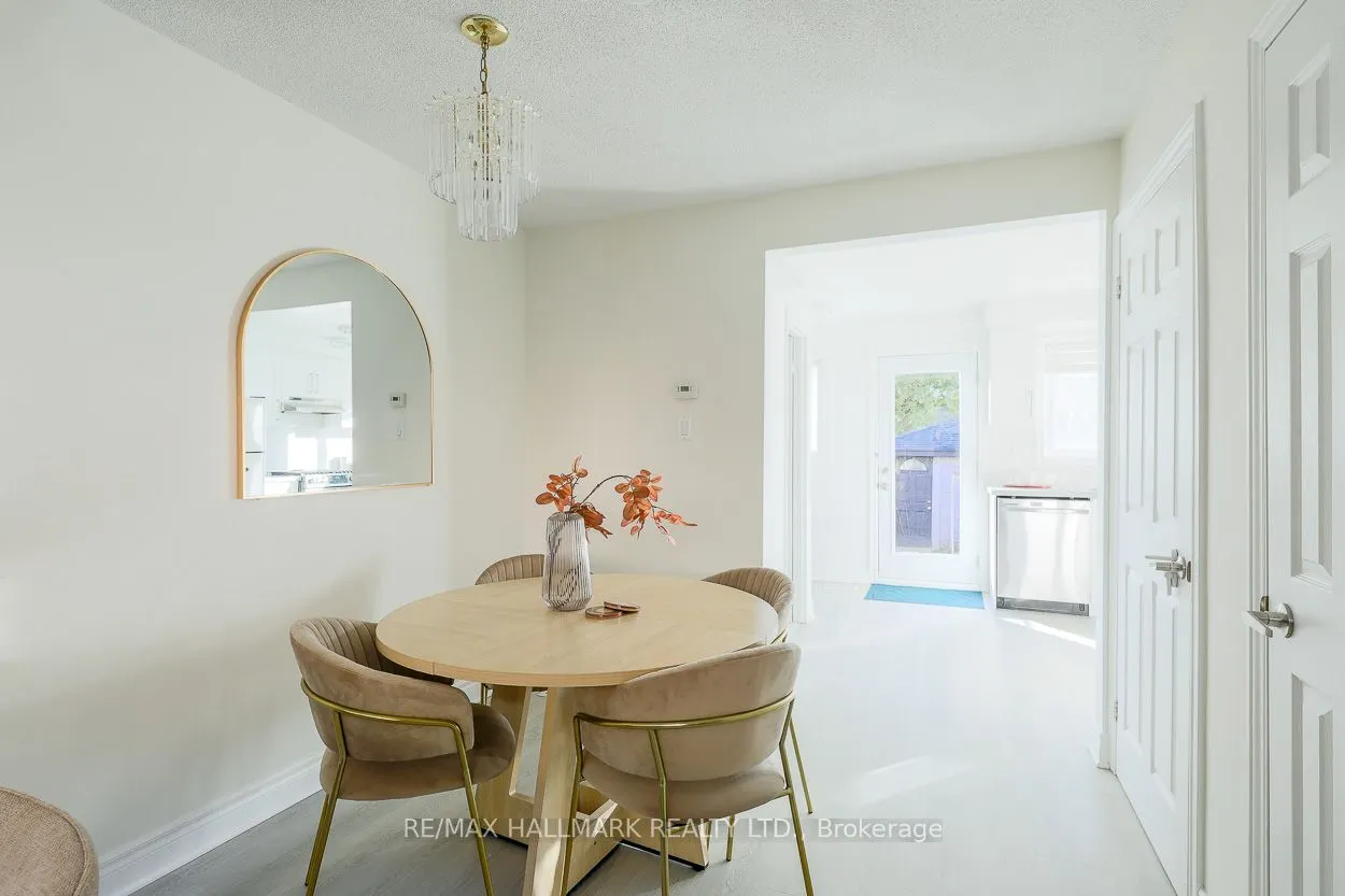 77A Badgerow Avenue