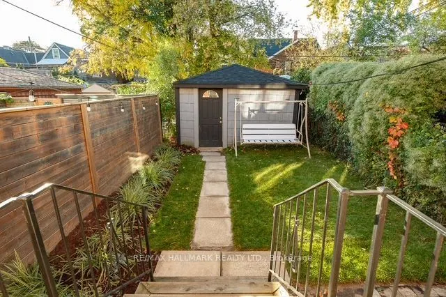 77A Badgerow Avenue