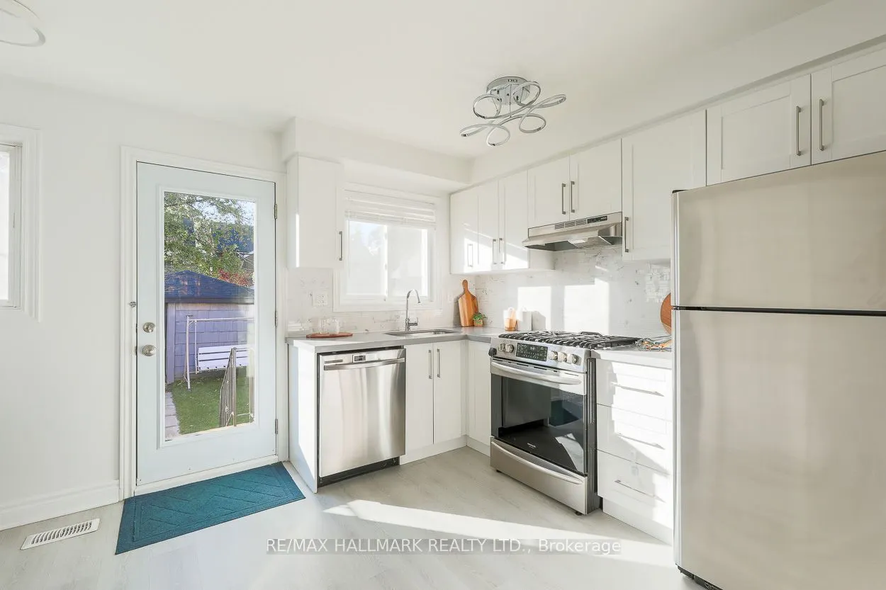 77A Badgerow Avenue