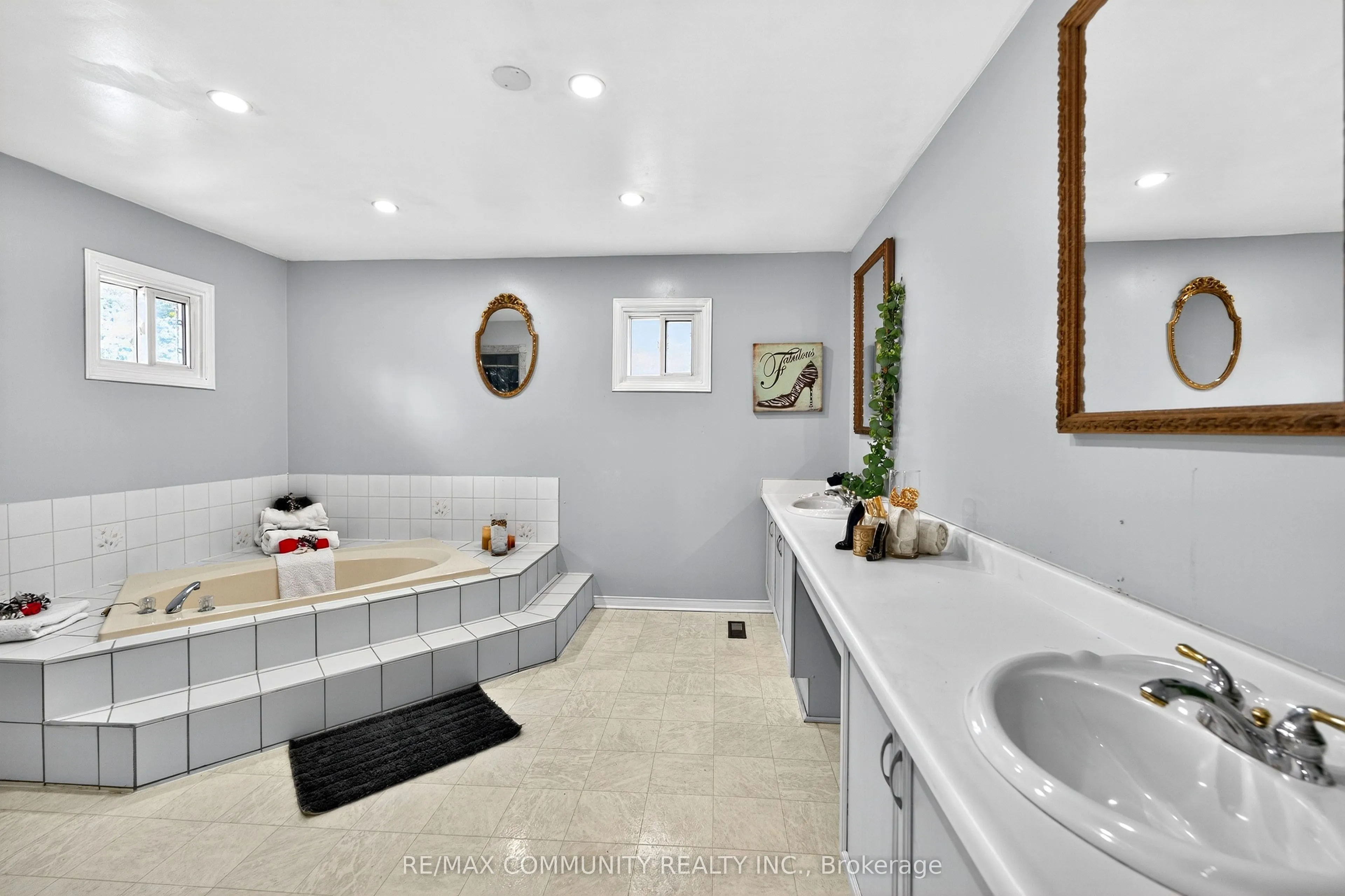 31 Withay Drive