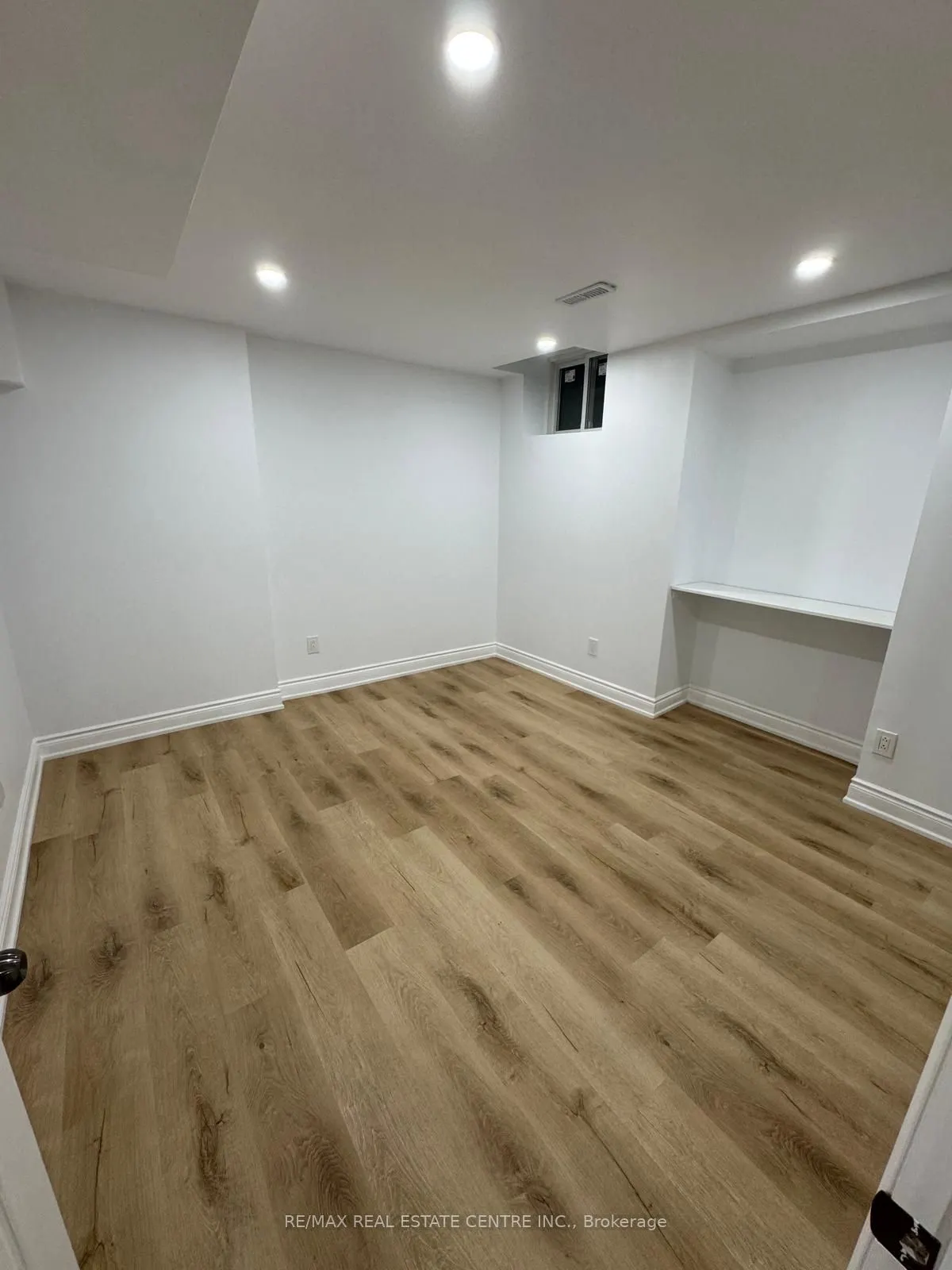 155 Waller Street #BSMT