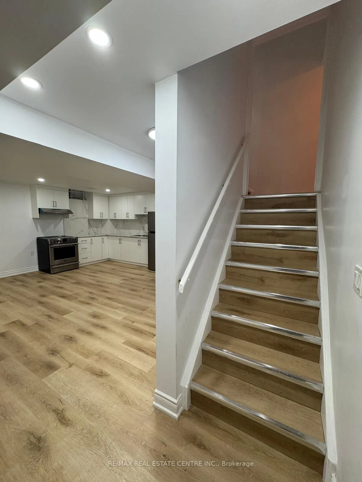 155 Waller Street #BSMT