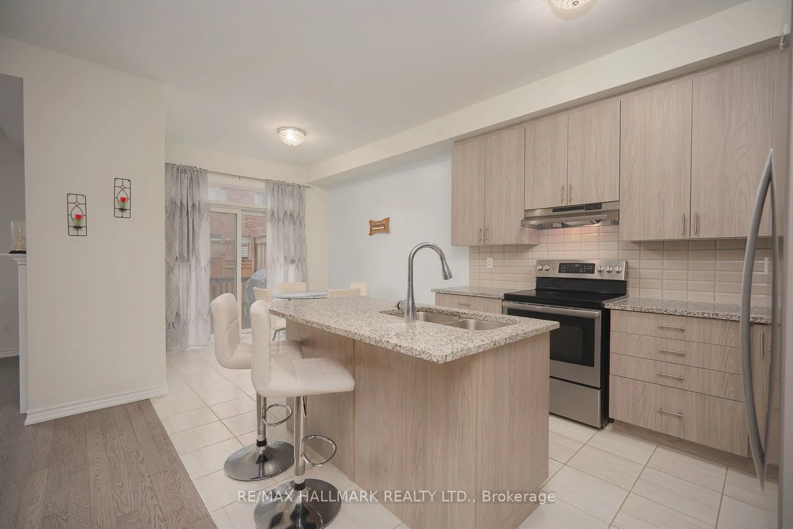 4 Hickling Lane