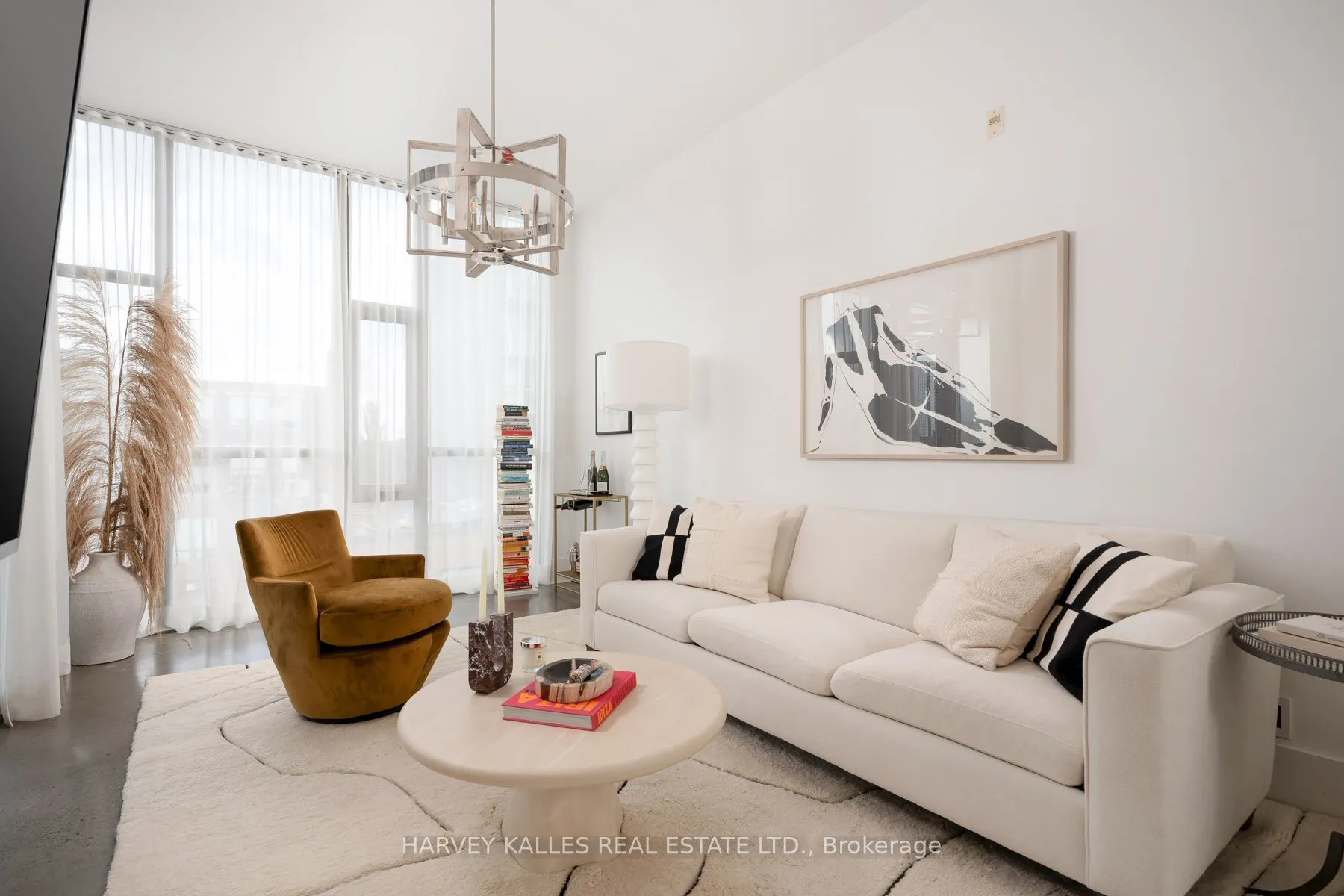 625 Queen Street E #410