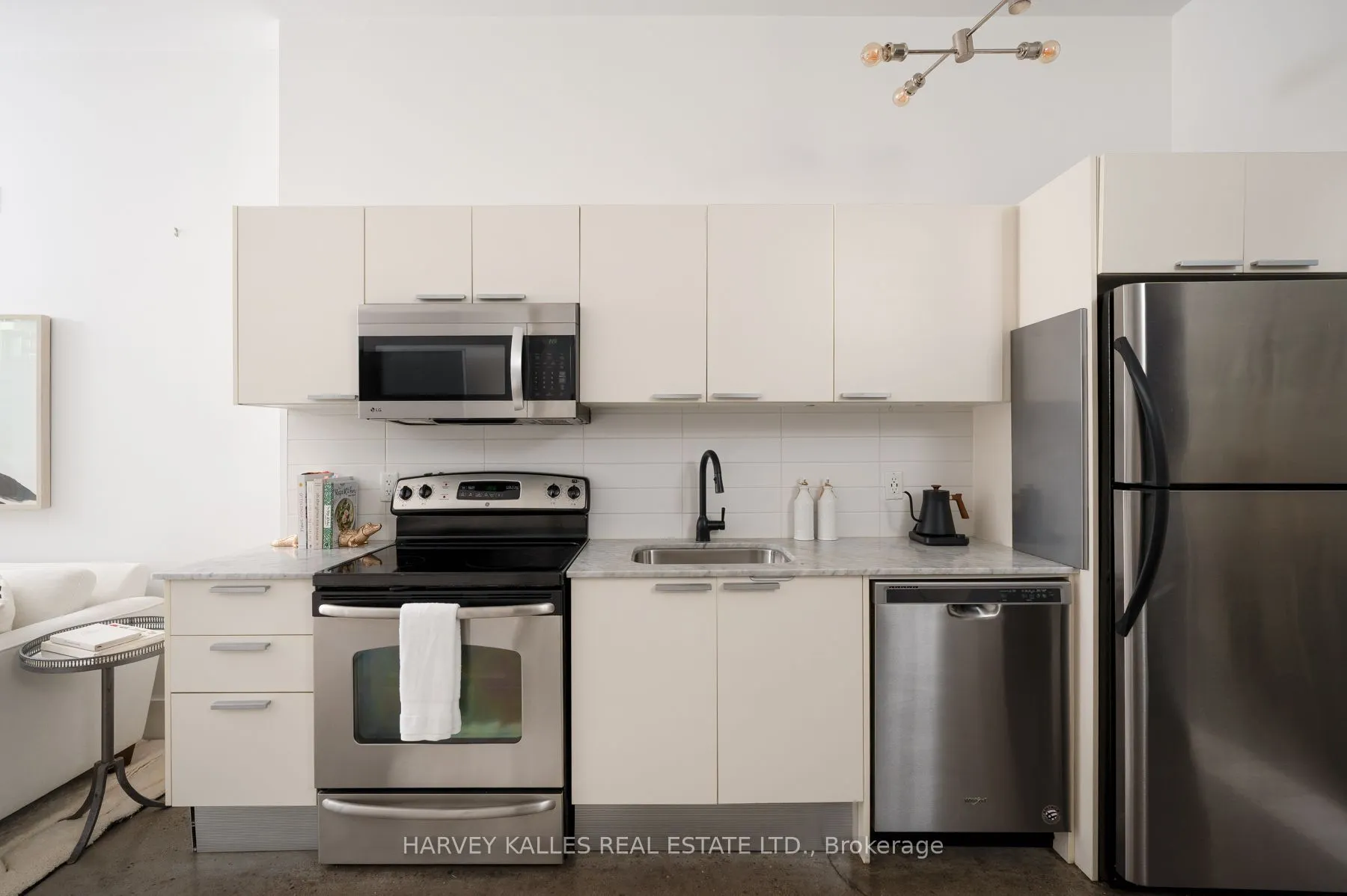 625 Queen Street E #410