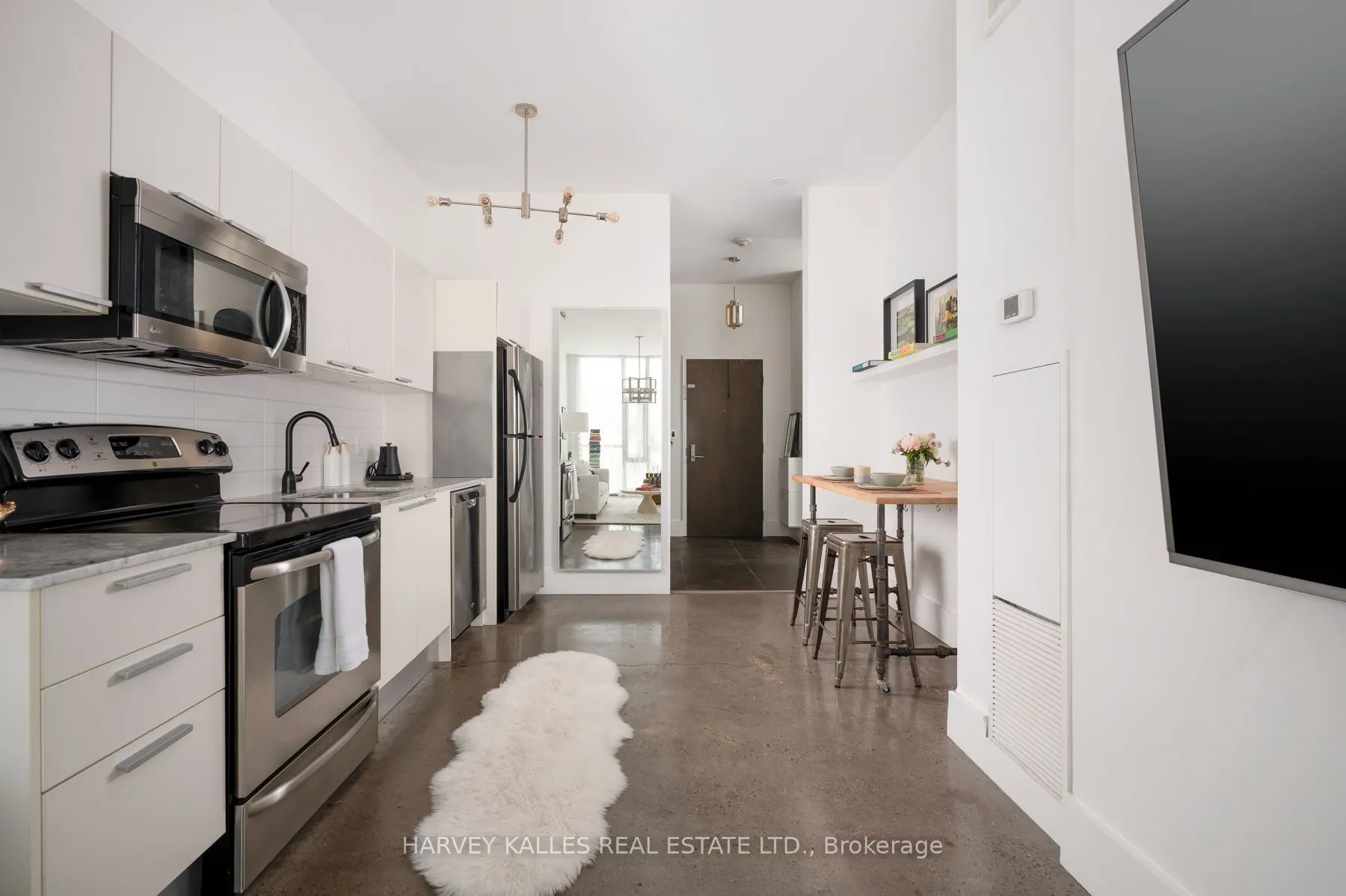 625 Queen Street E #410