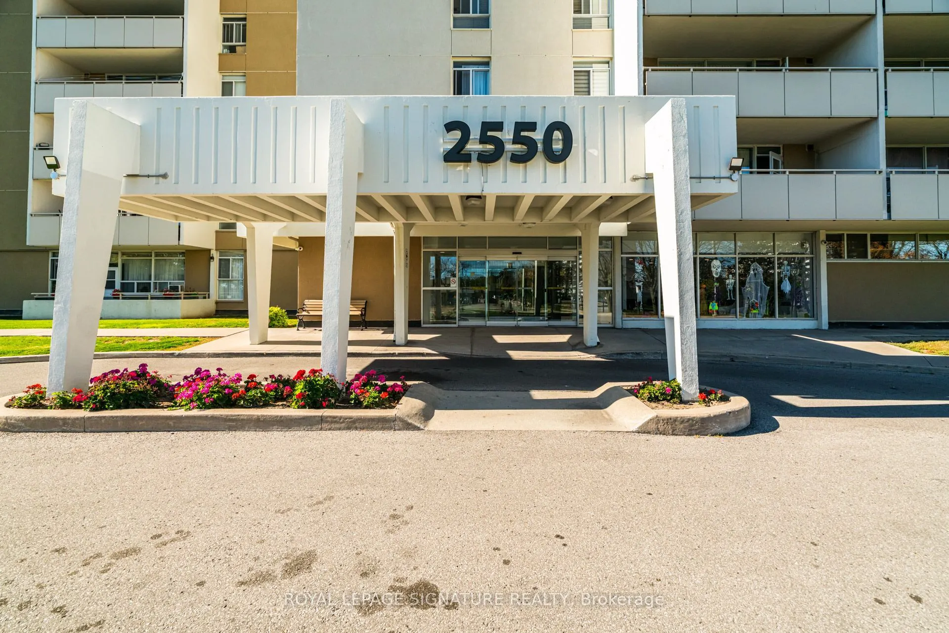 2550 Pharmacy Avenue #812