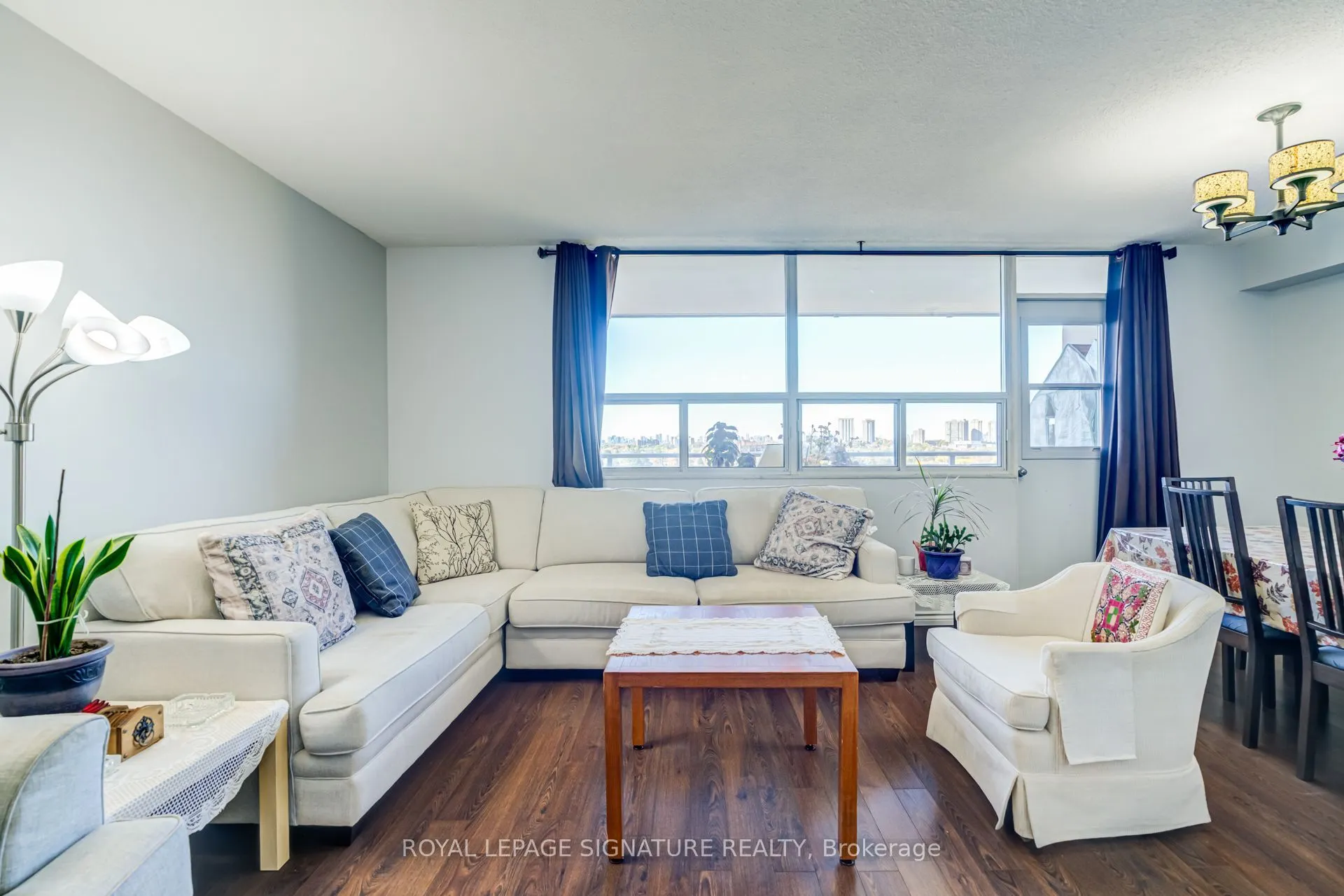 2550 Pharmacy Avenue #812