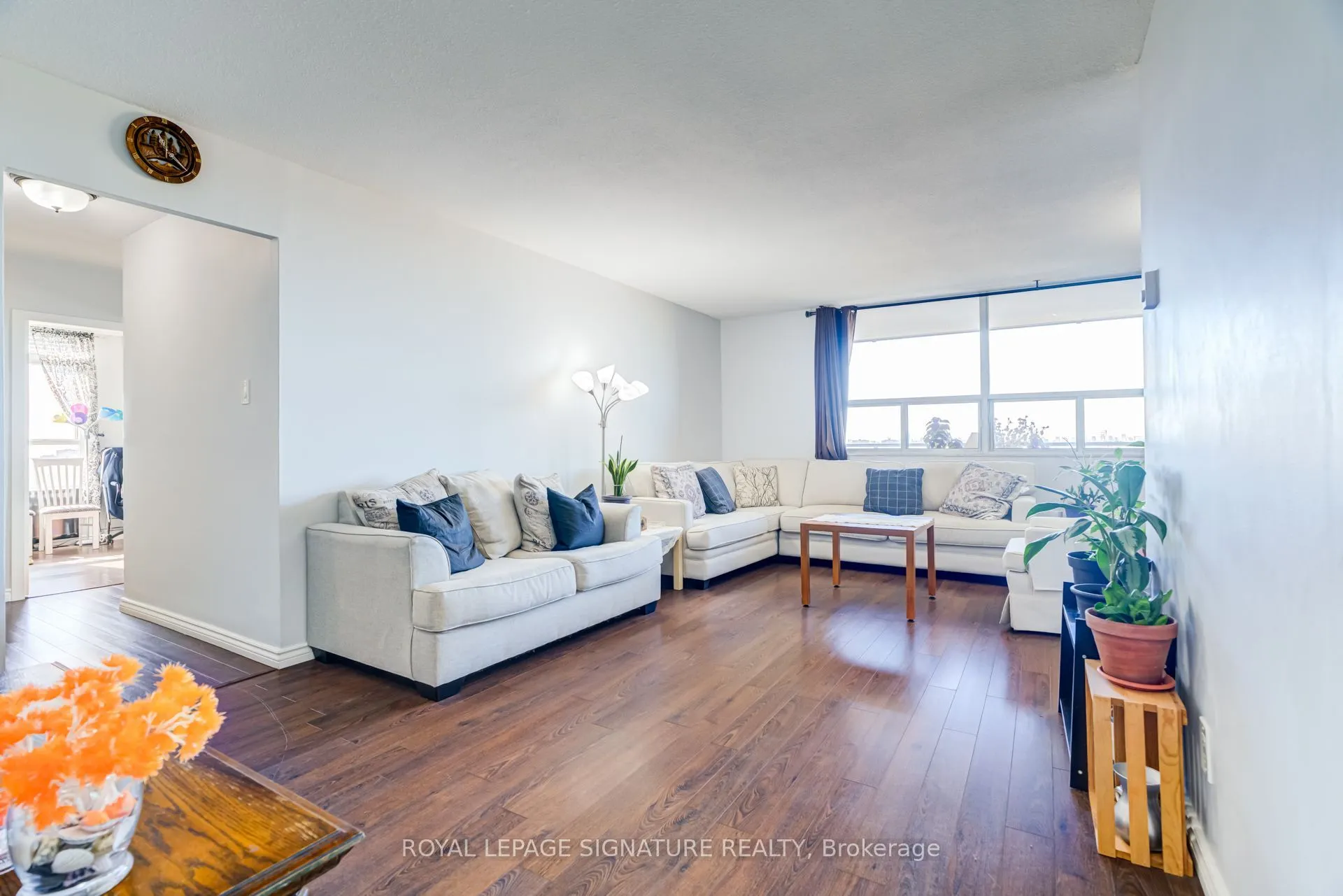 2550 Pharmacy Avenue #812