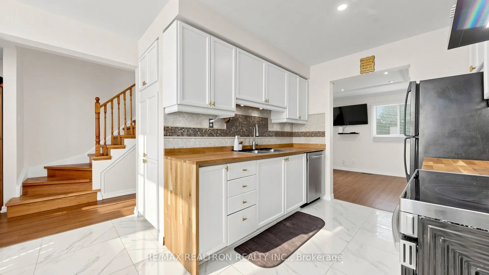 1640 Nichol Avenue #4