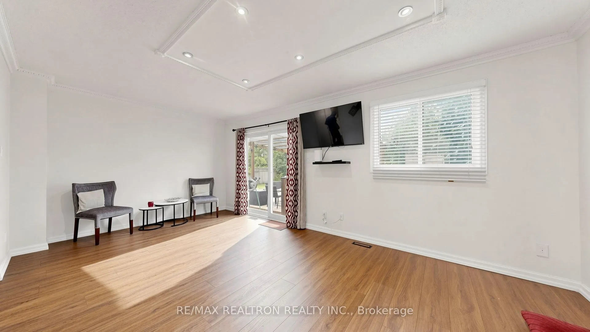 1640 Nichol Avenue #4