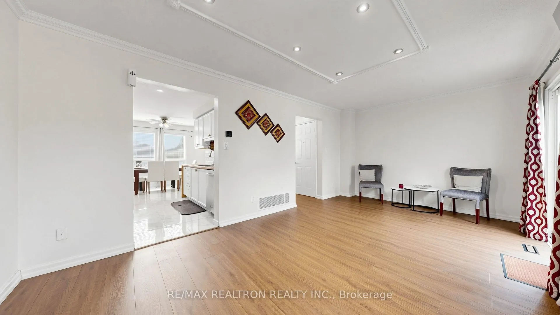 1640 Nichol Avenue #4