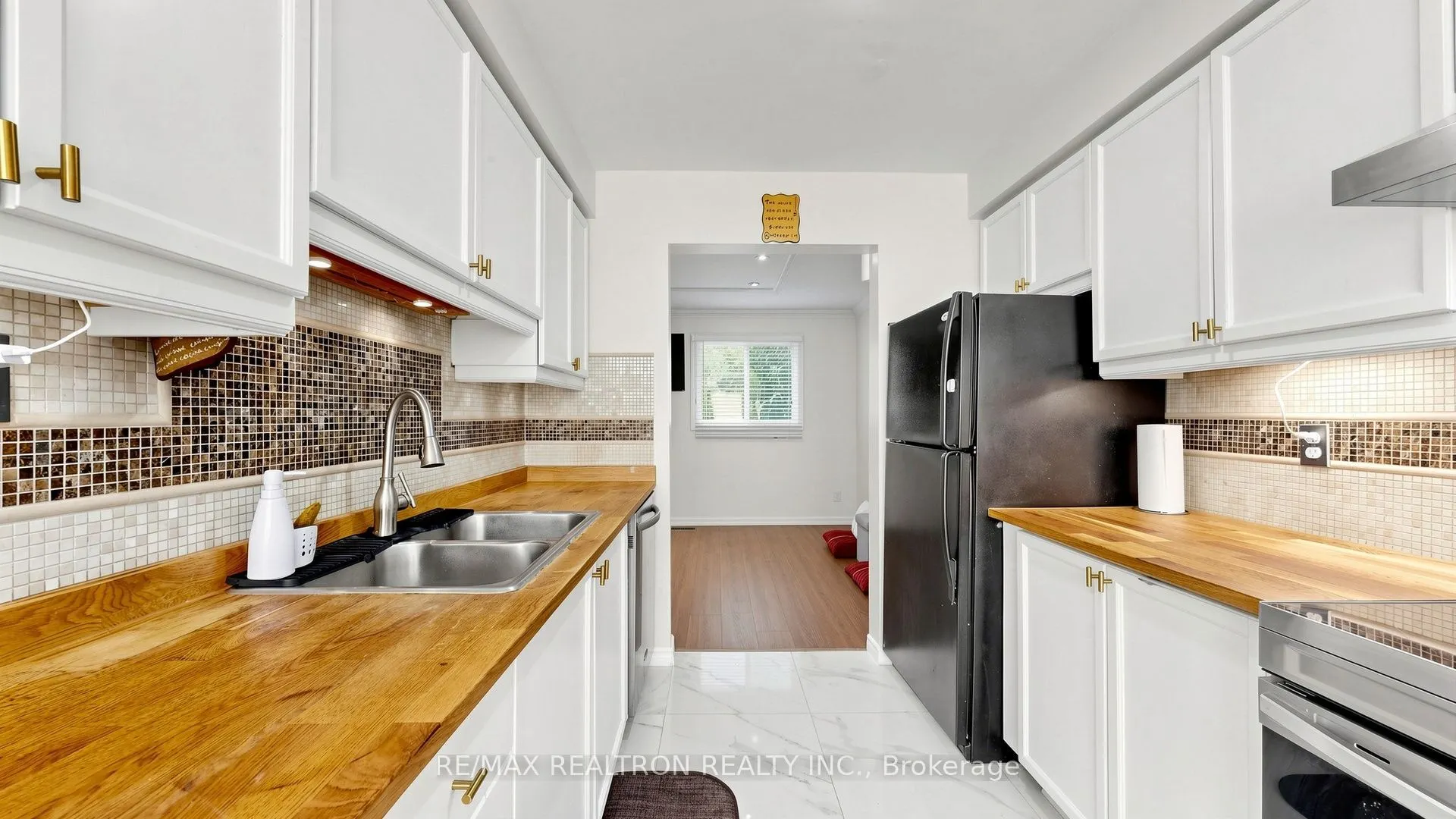 1640 Nichol Avenue #4