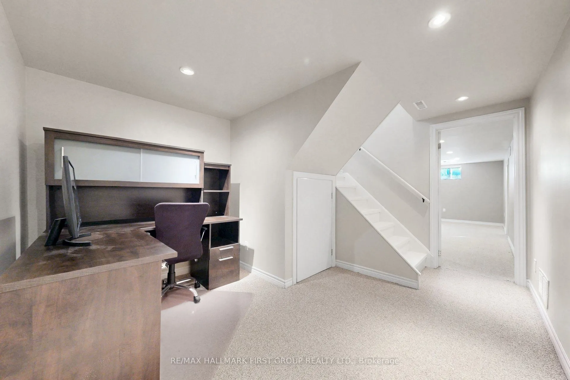 789 Hillcrest Road