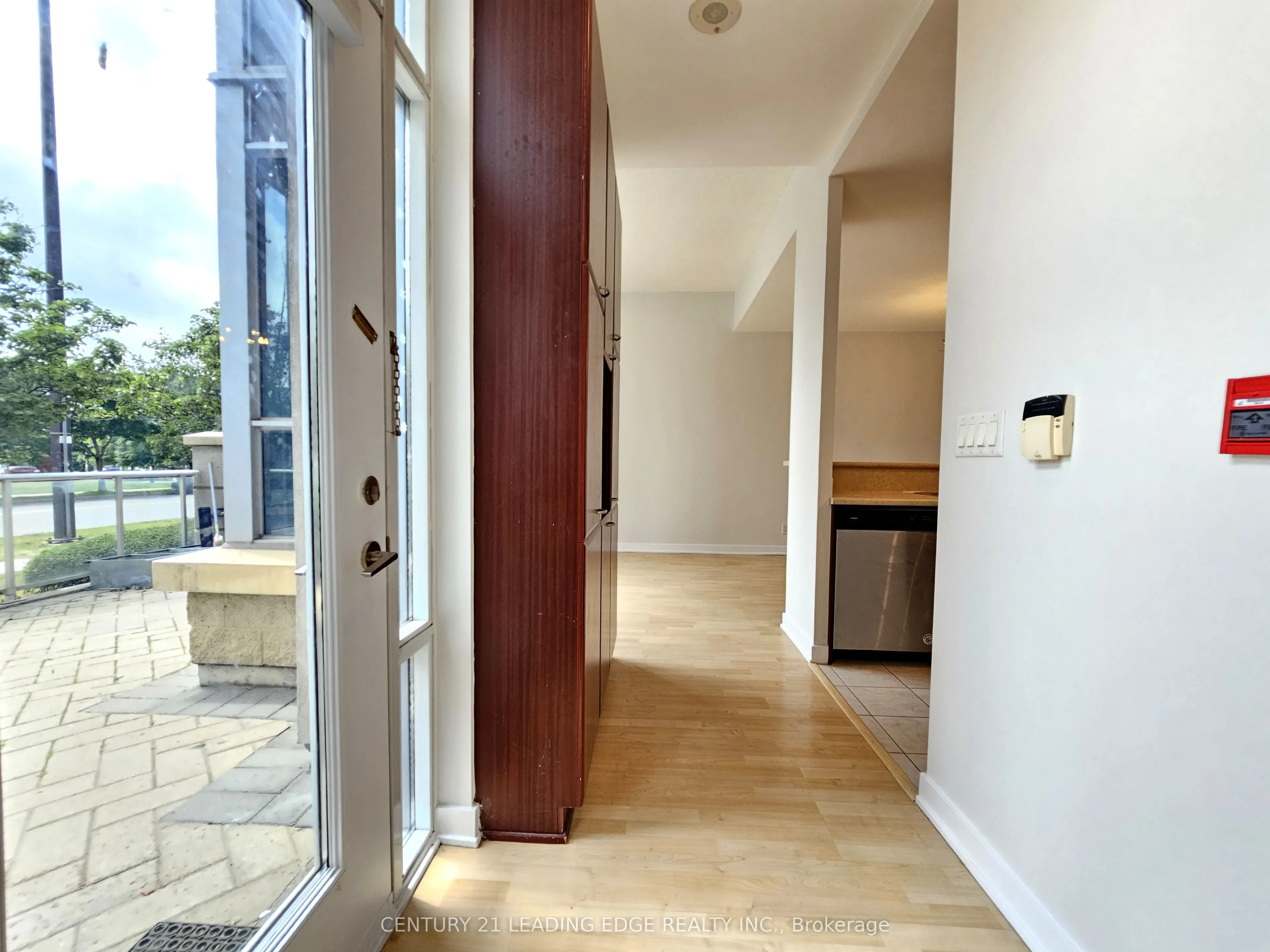 38 Lee Centre Drive #TH120