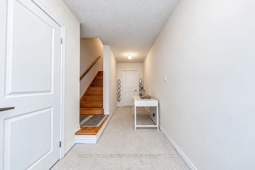 2620 Apricot Lane