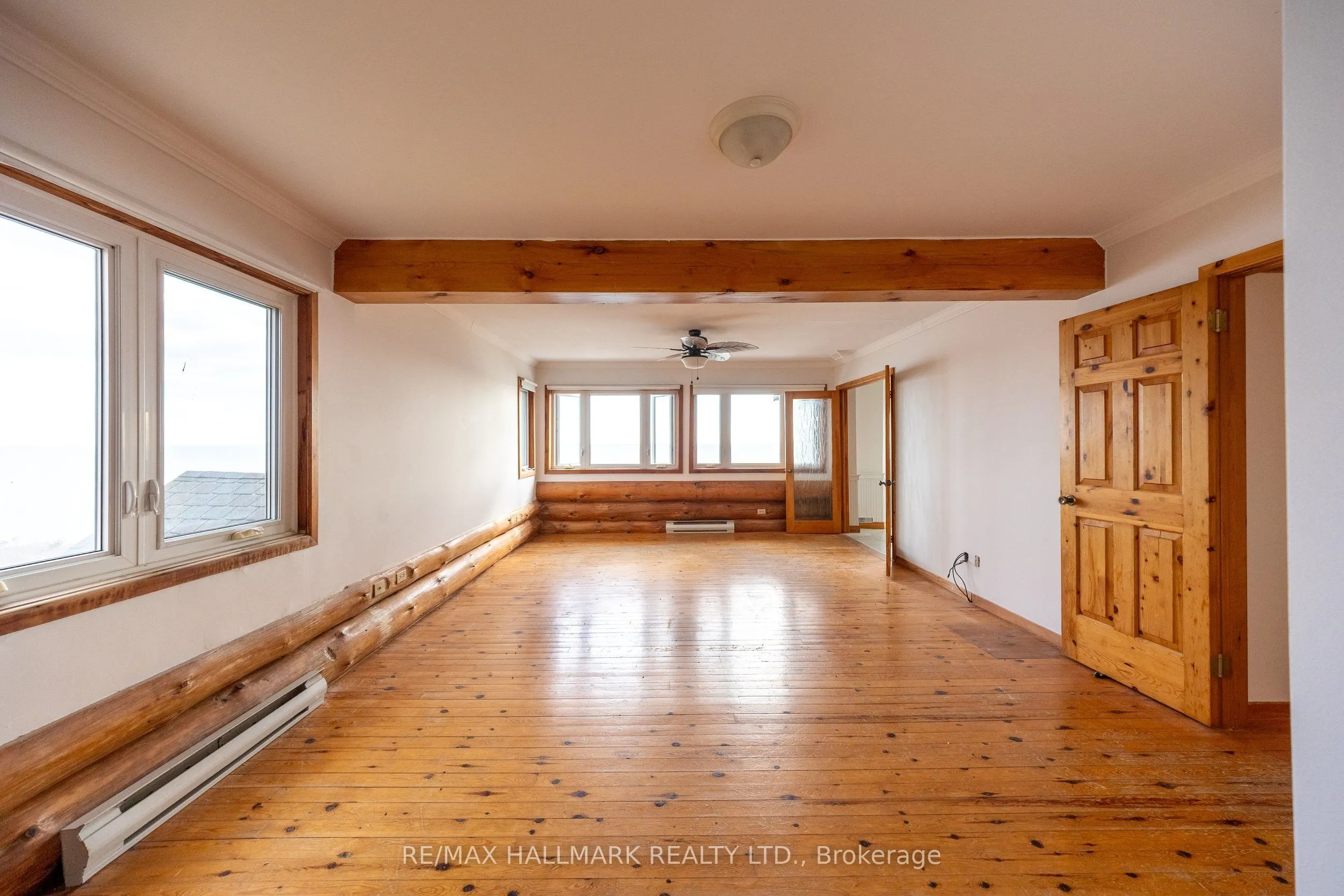 3741 Lakeshore Road E