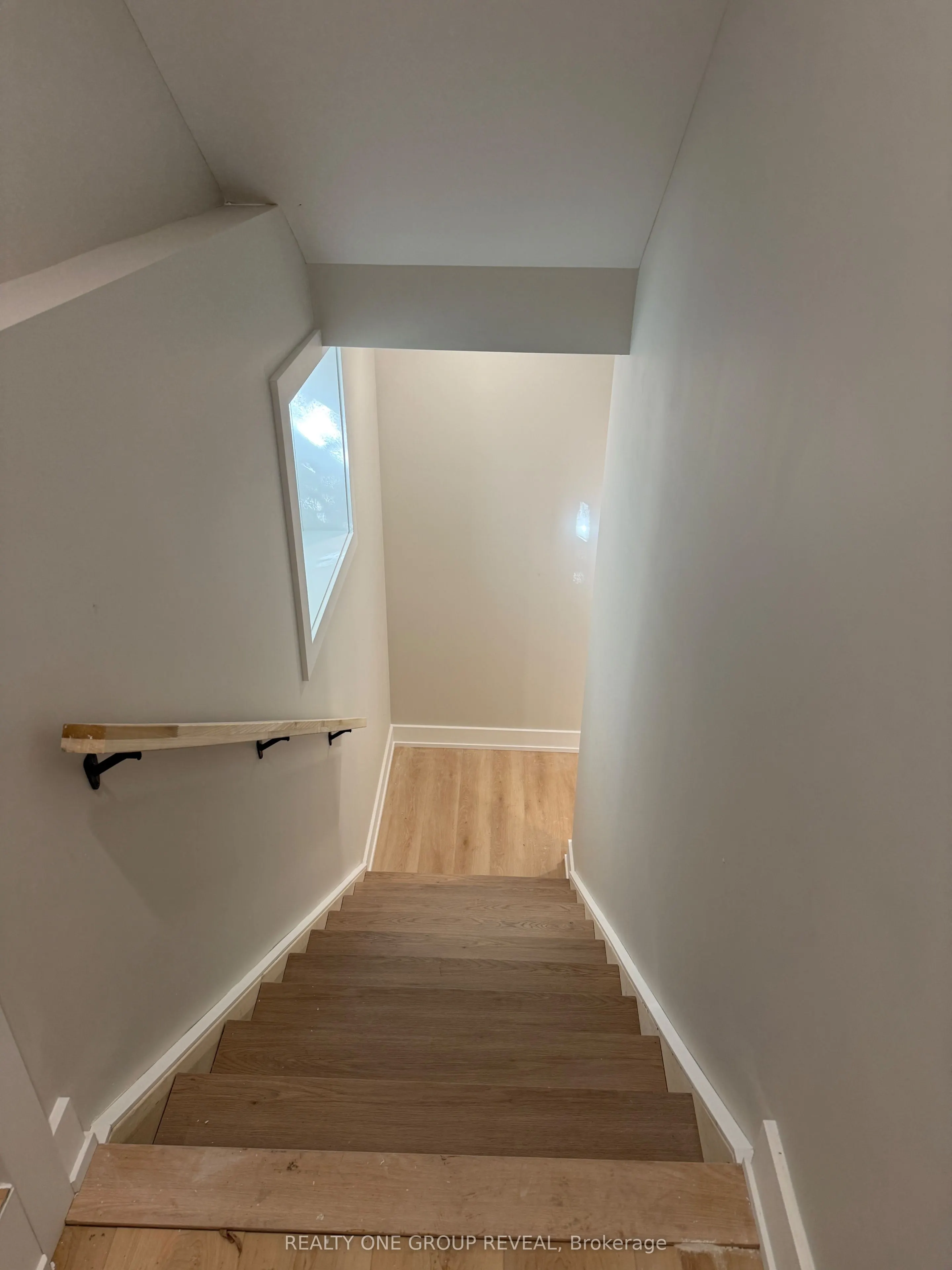 24 Queen Street #4