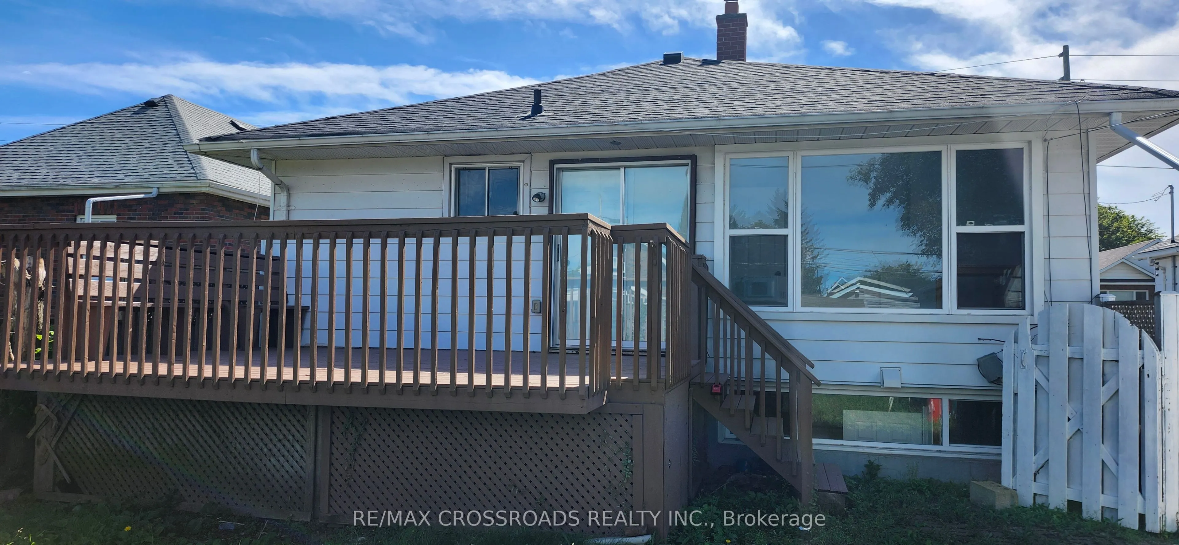 220 Mcnaughton Avenue #Rear unit-Main floor