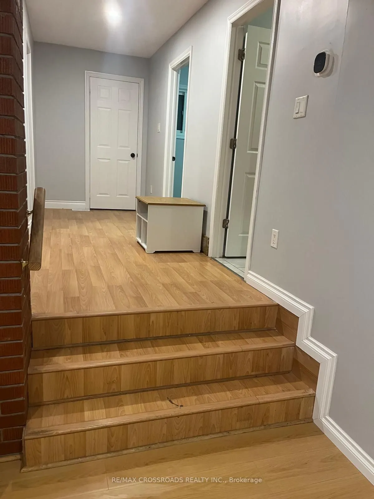 220 Mcnaughton Avenue #Rear unit-Main floor