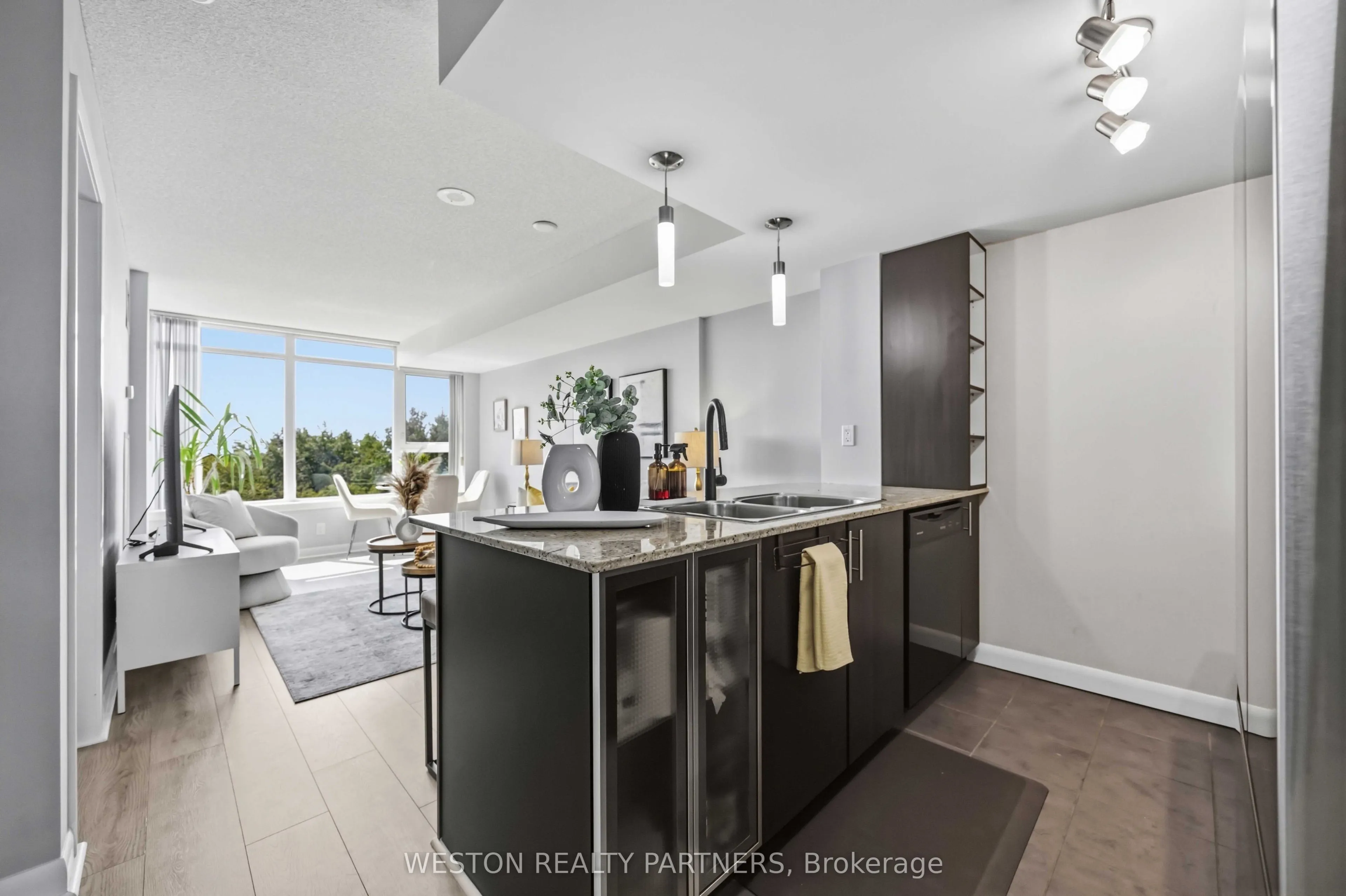 190 Borough Drive #1006