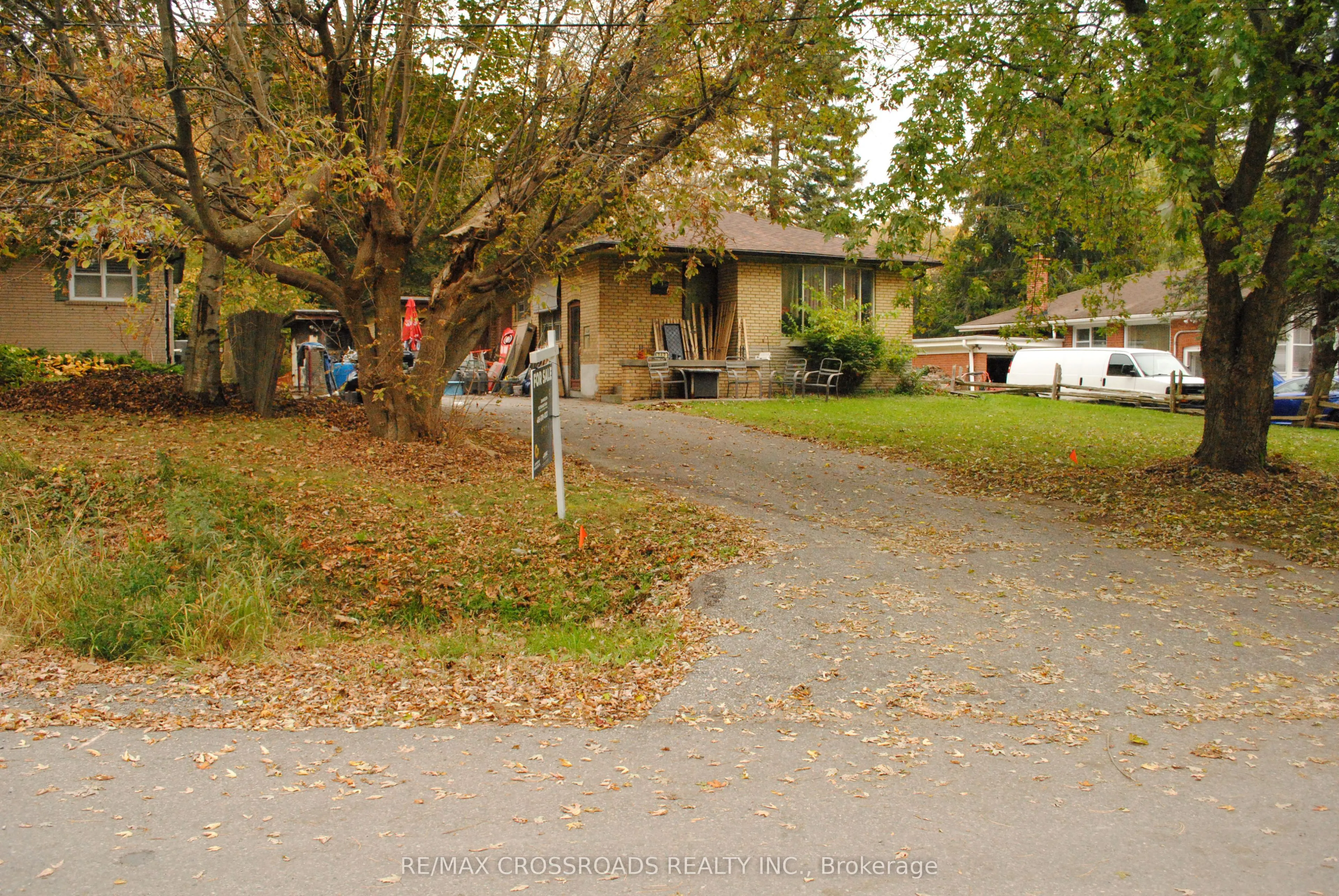 242 Island Road