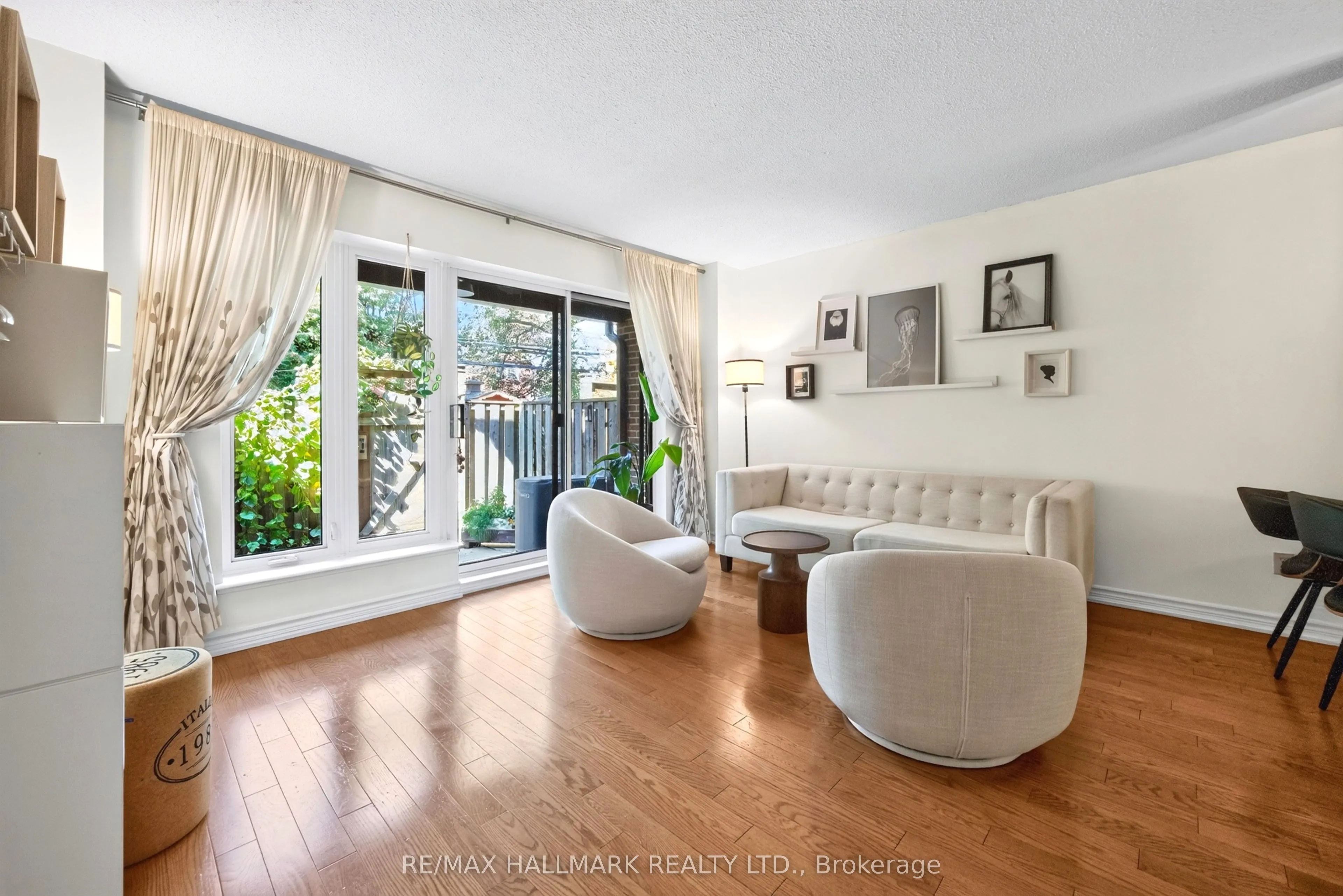 30 Livingston Road #15