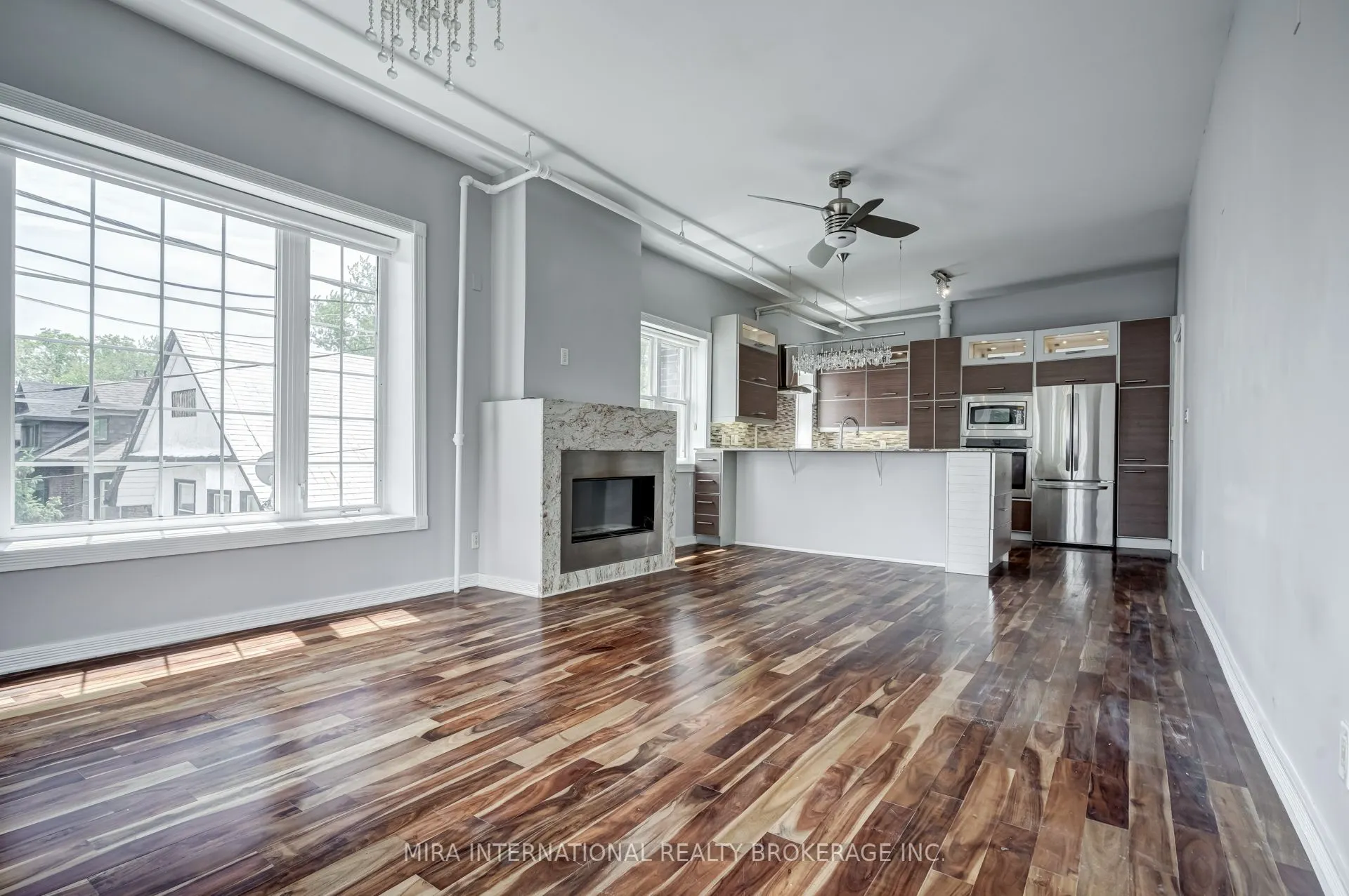 98 Leuty Avenue #C5