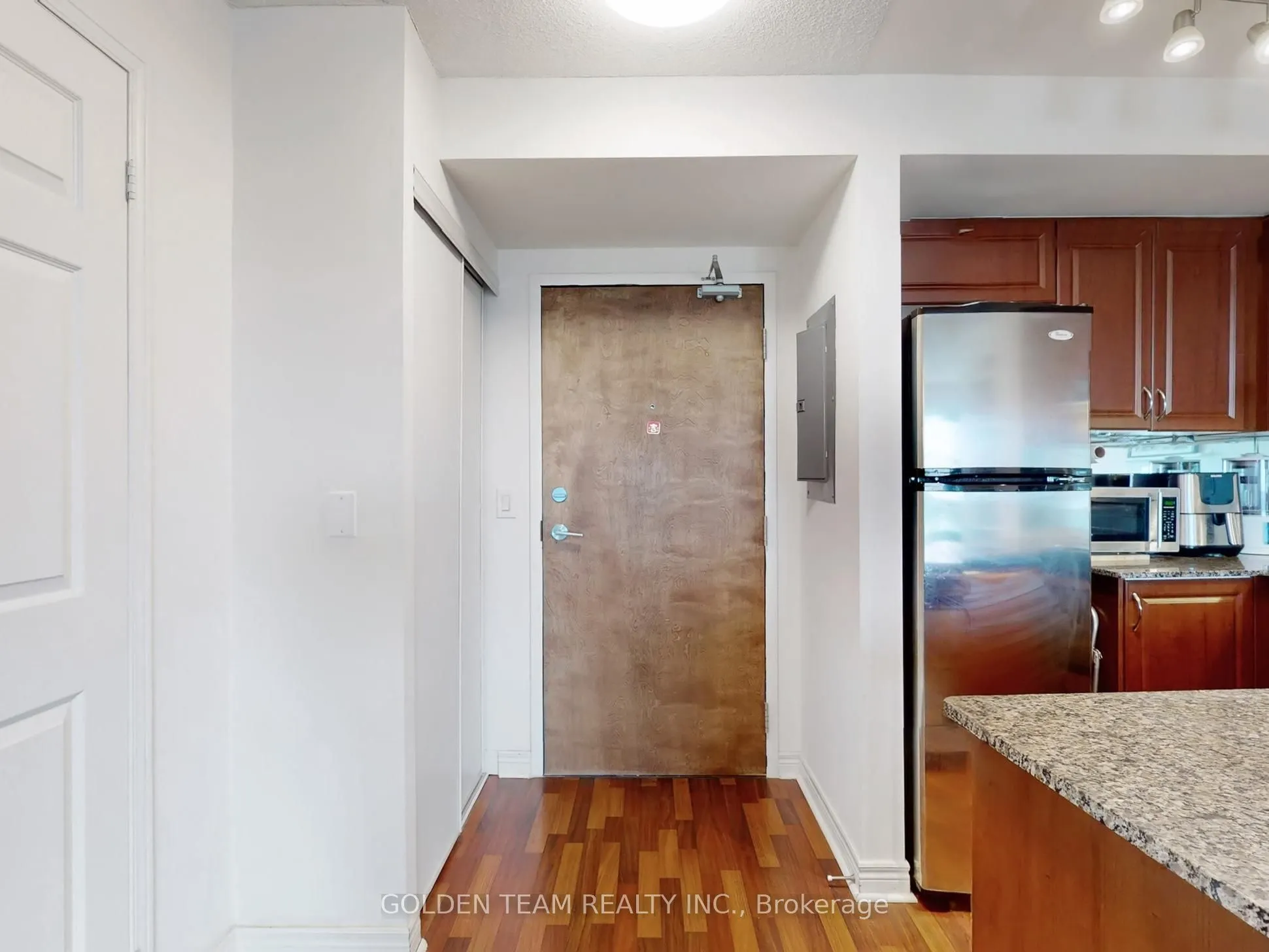 60 Fairfax Crescent #531