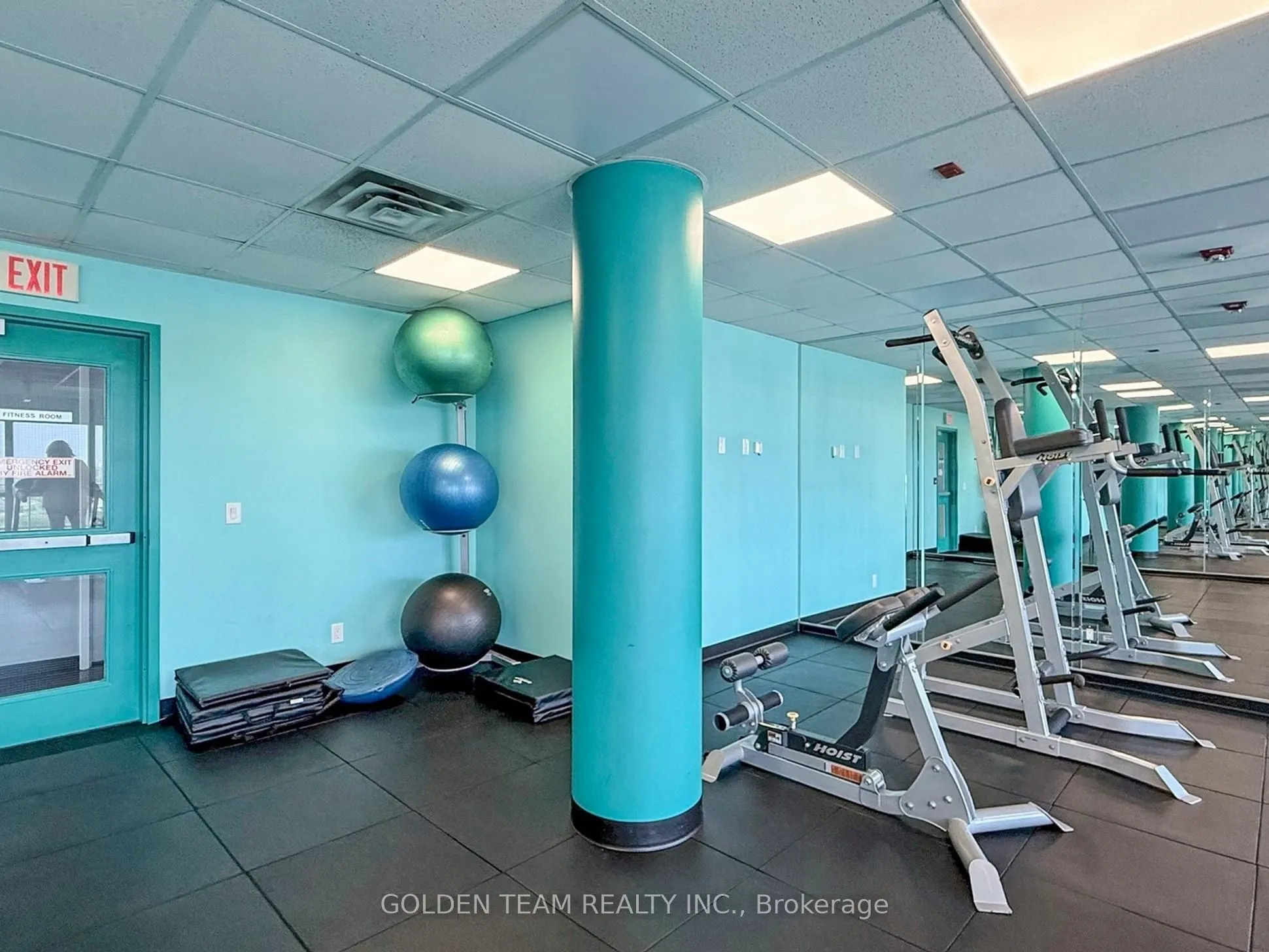 60 Fairfax Crescent #531