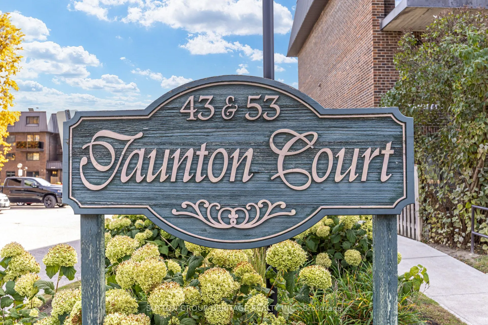 53 Taunton Road E #63
