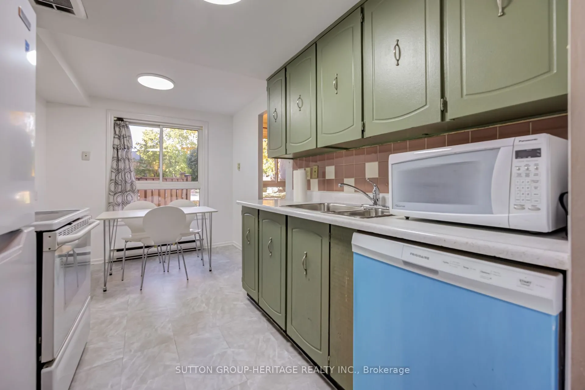 53 Taunton Road E #63