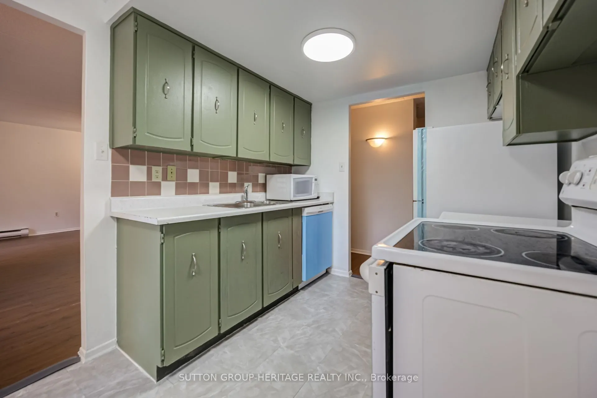 53 Taunton Road E #63
