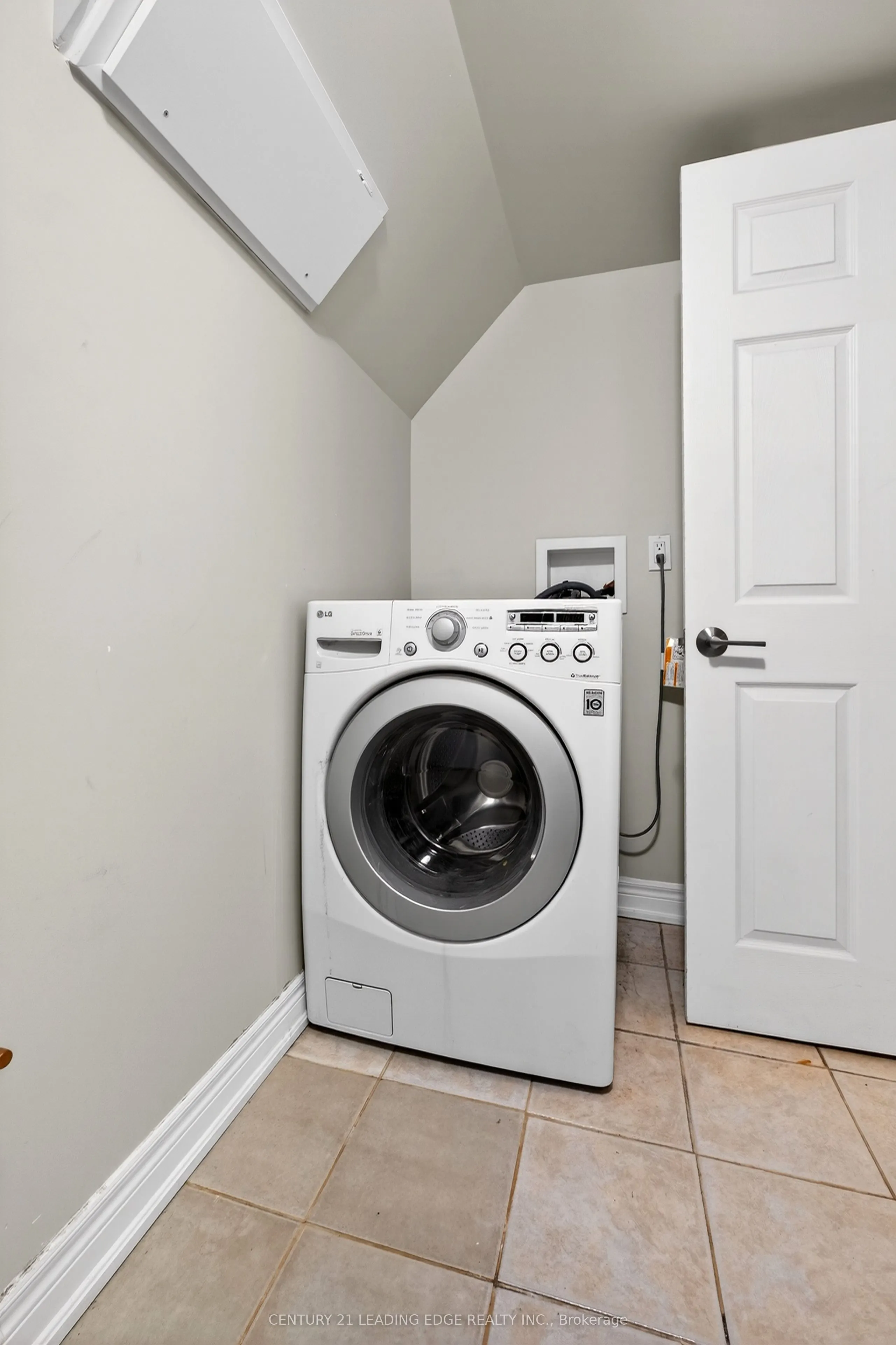 303 Rossland Road W #Basement