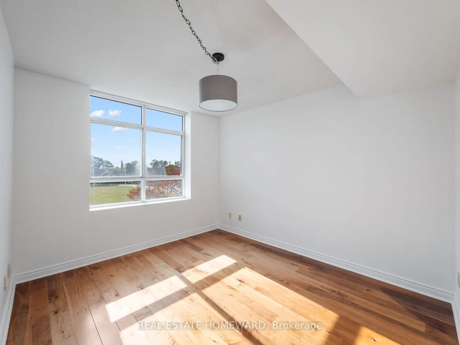 1093 Kingston Road #410