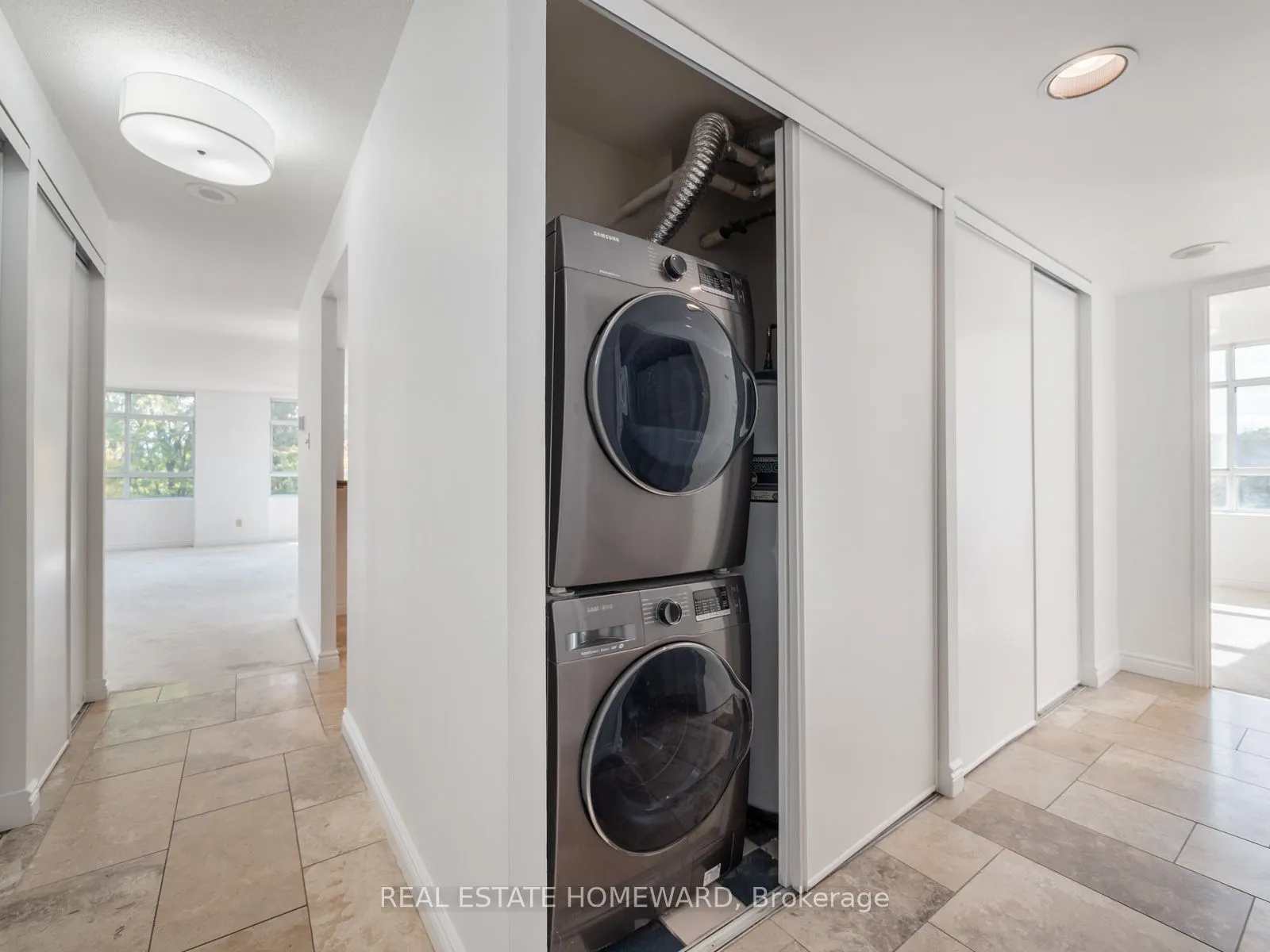 1093 Kingston Road #410