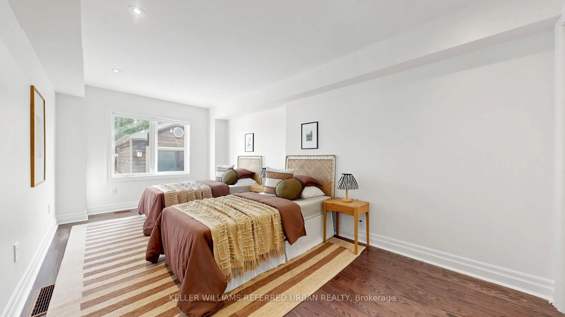 11 Crestland Avenue
