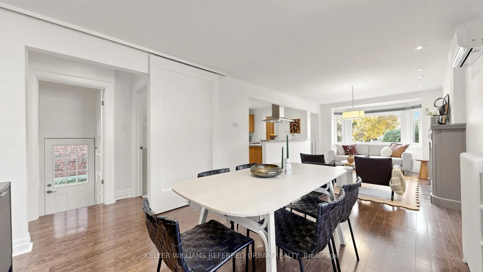 11 Crestland Avenue