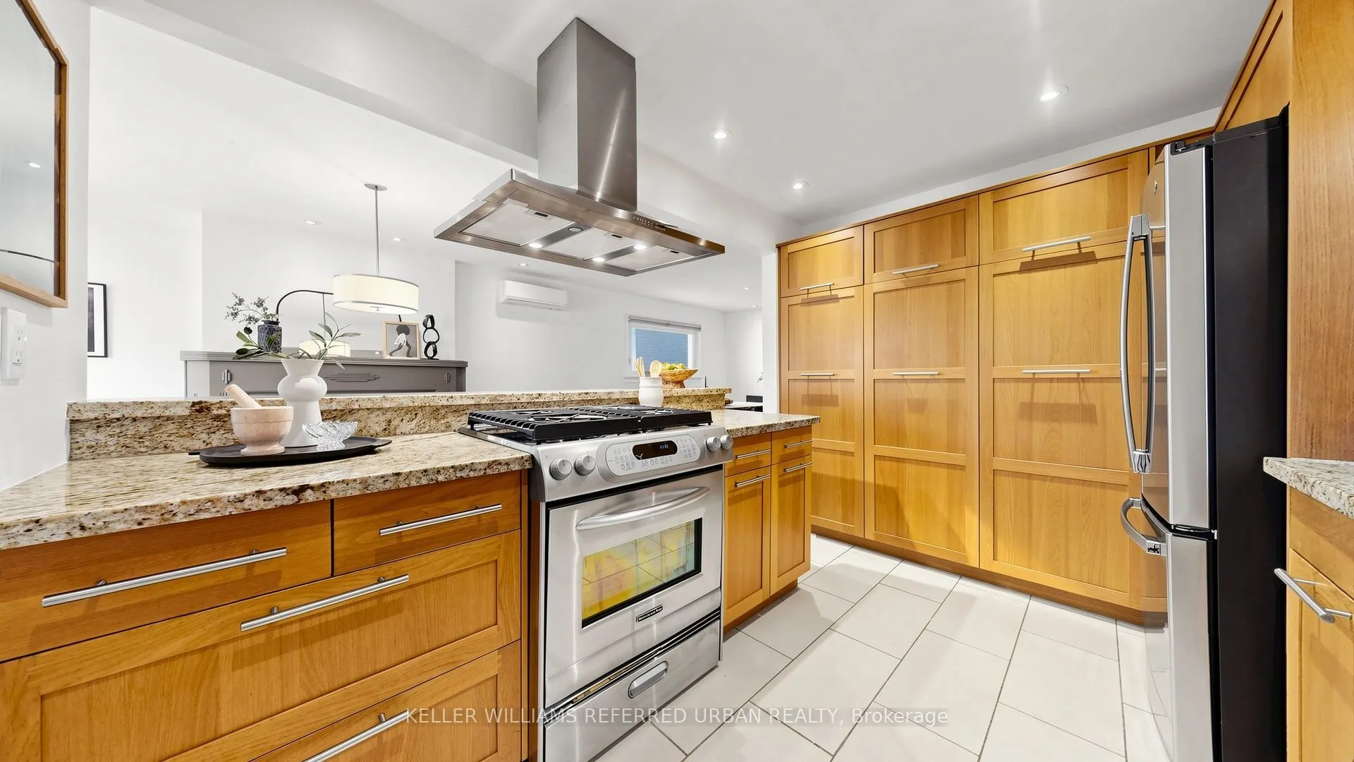 11 Crestland Avenue