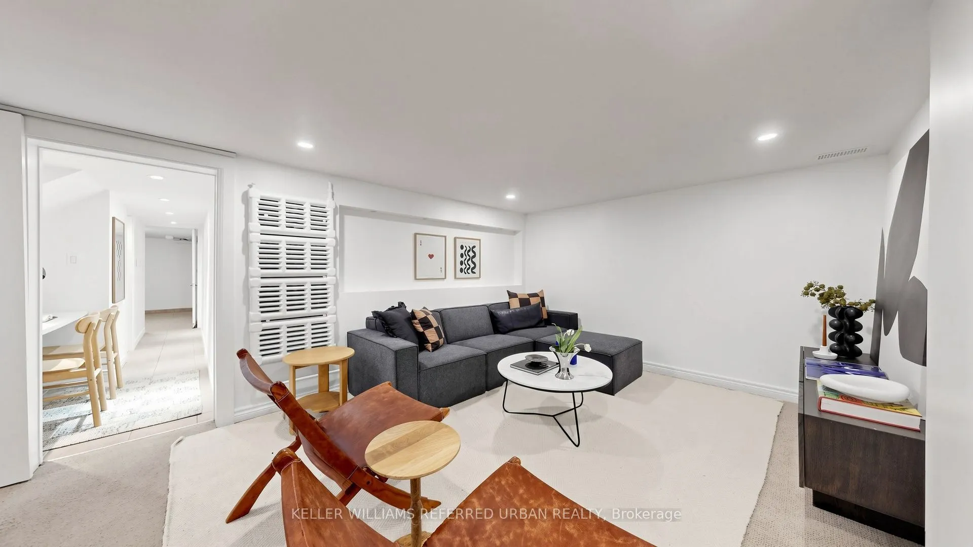 11 Crestland Avenue